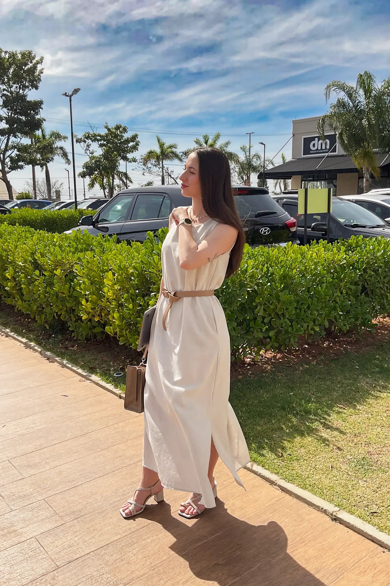 Vestido Midi Detalhe Bolso Elisa Bege