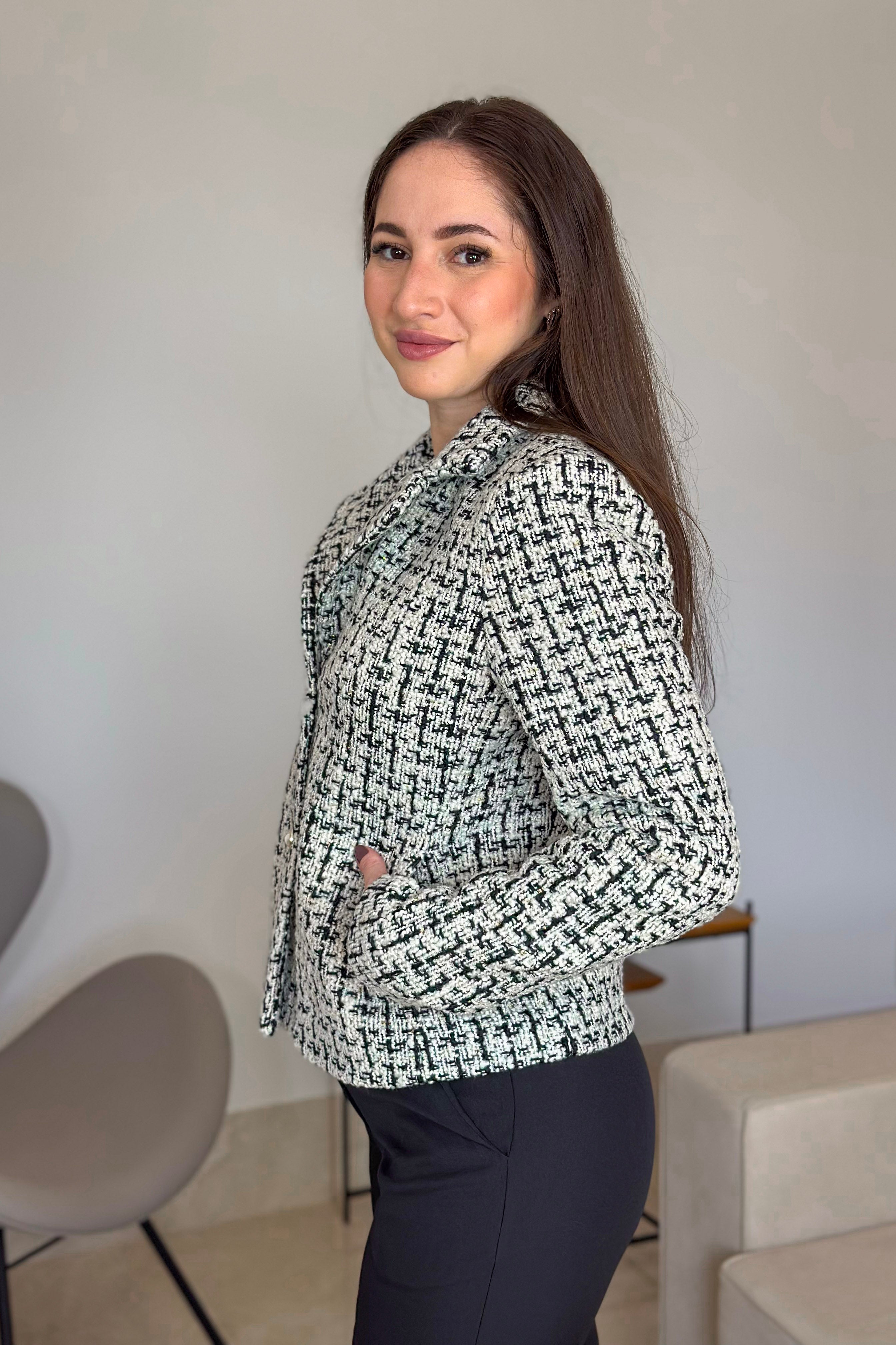 Casaco Elegante Em Tweed Pérola Estampado Preto