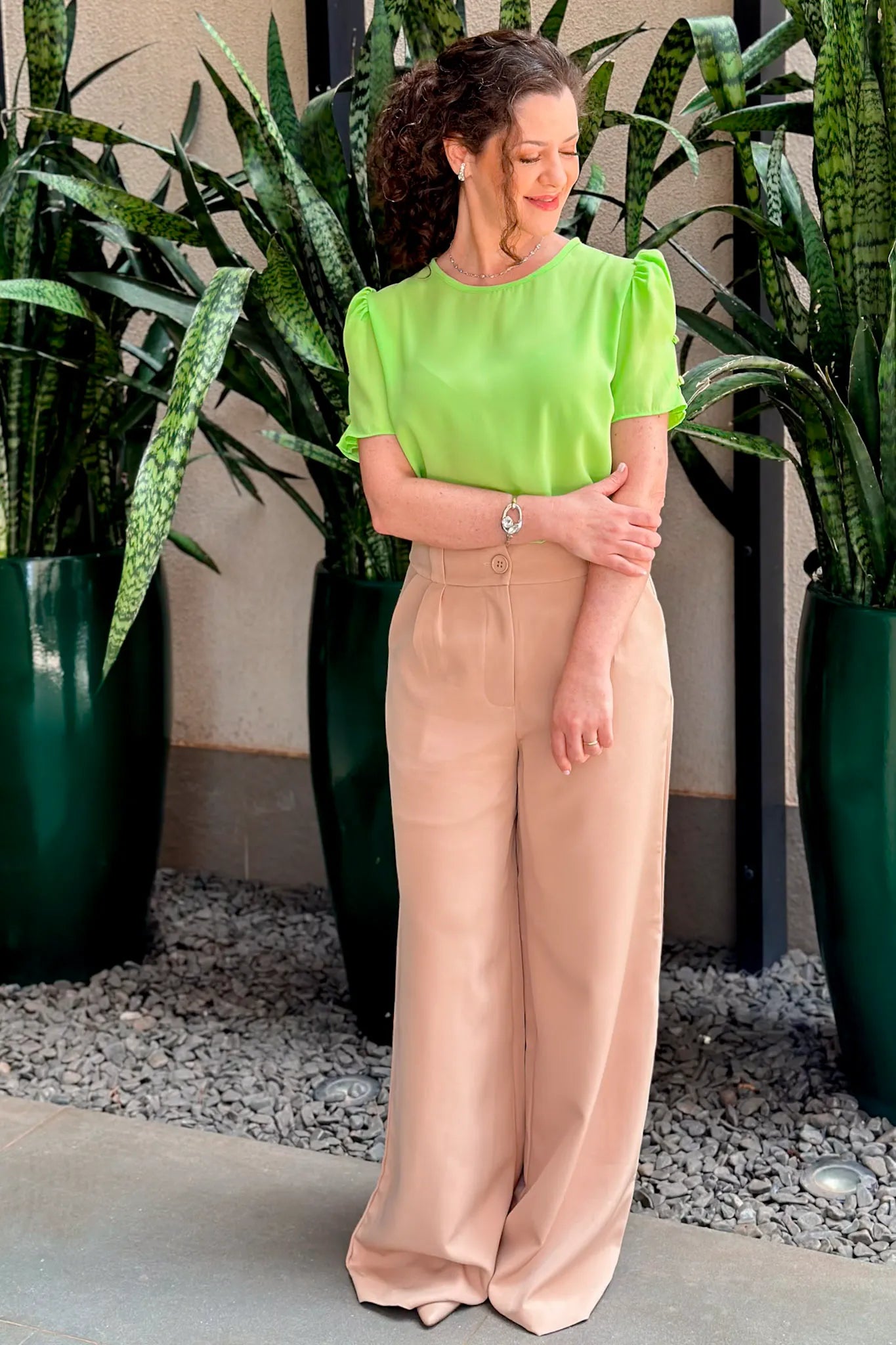 Blusa Manga Curta Detalhe Botões Karen Verde Claro