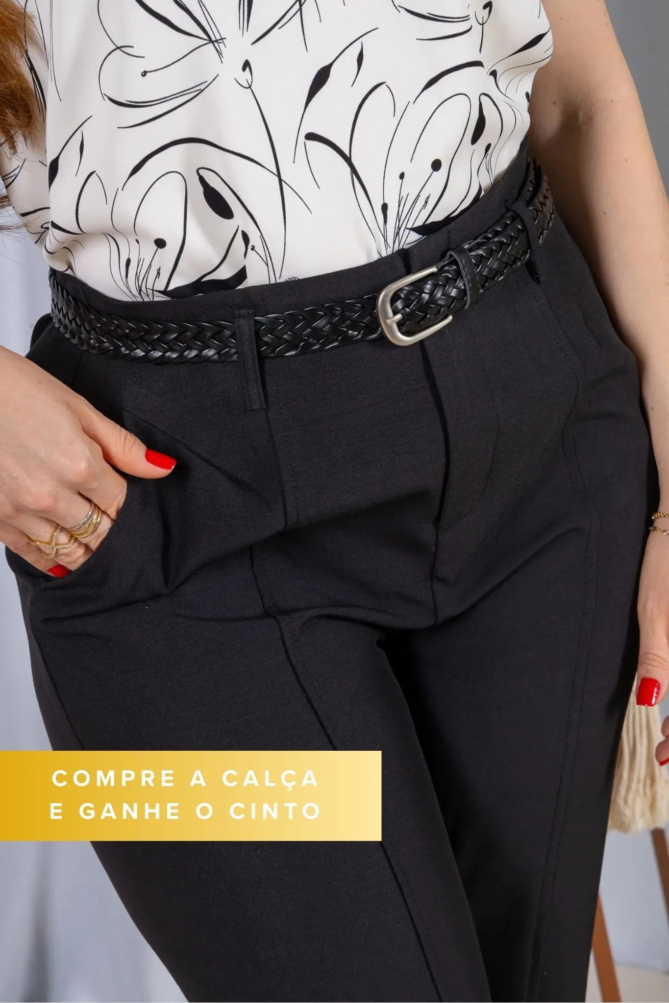 Calça Alfaiataria Corte Reto Friso e Cós Infinito Bianca Preta