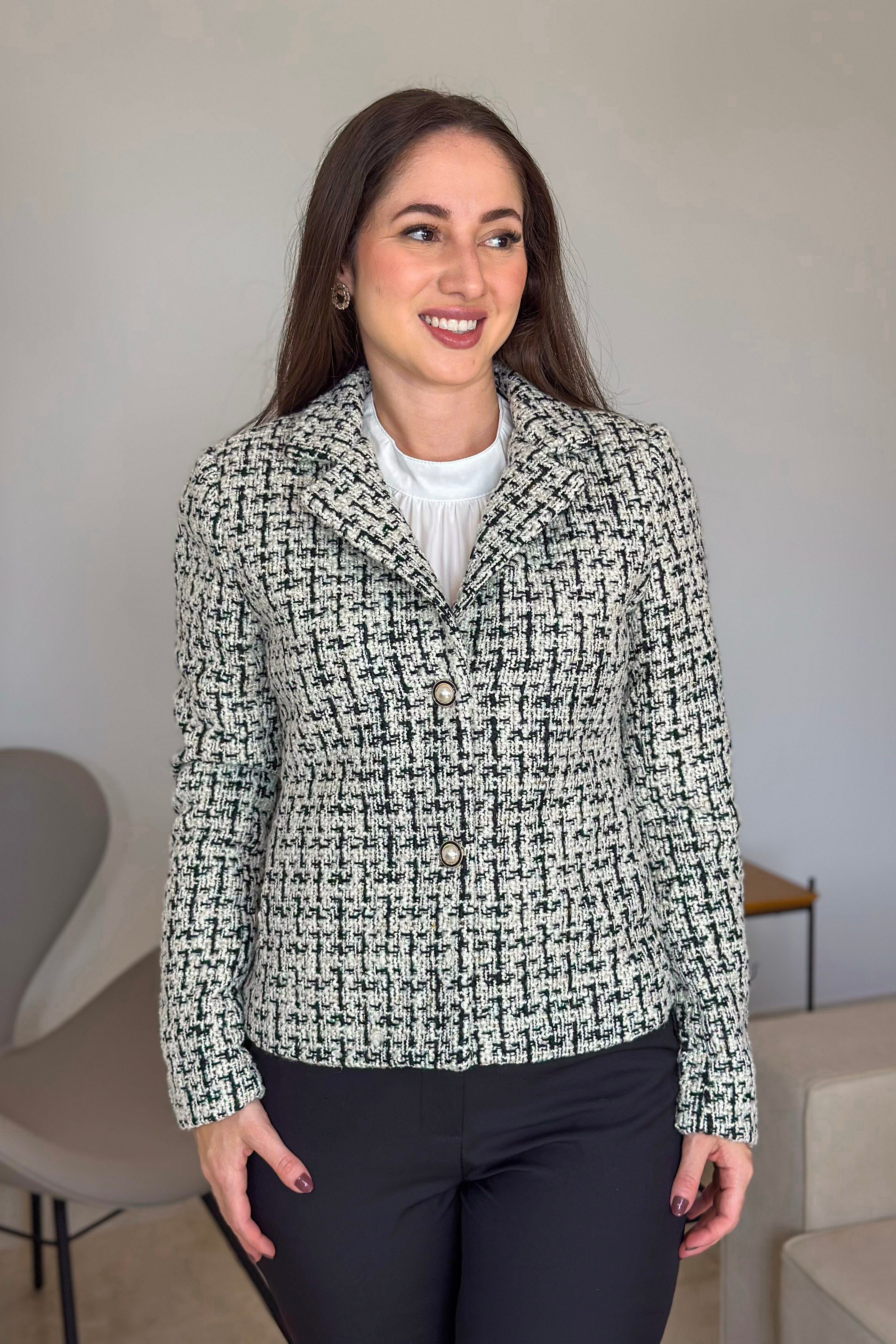 Casaco Elegante Em Tweed Pérola Estampado Preto