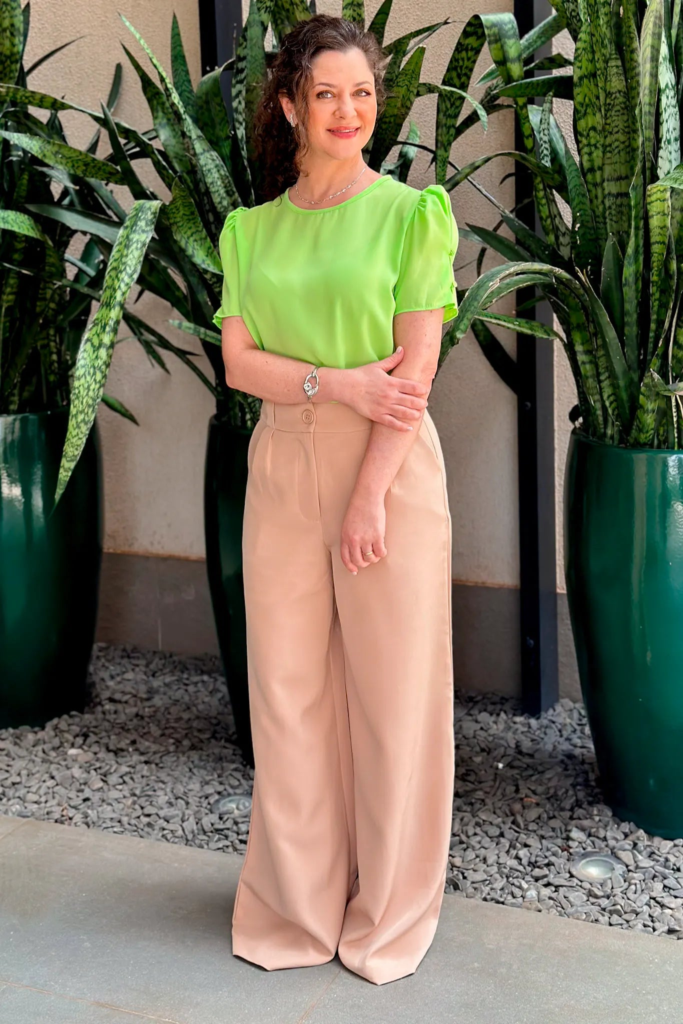 Blusa Manga Curta Detalhe Botões Karen Verde Claro