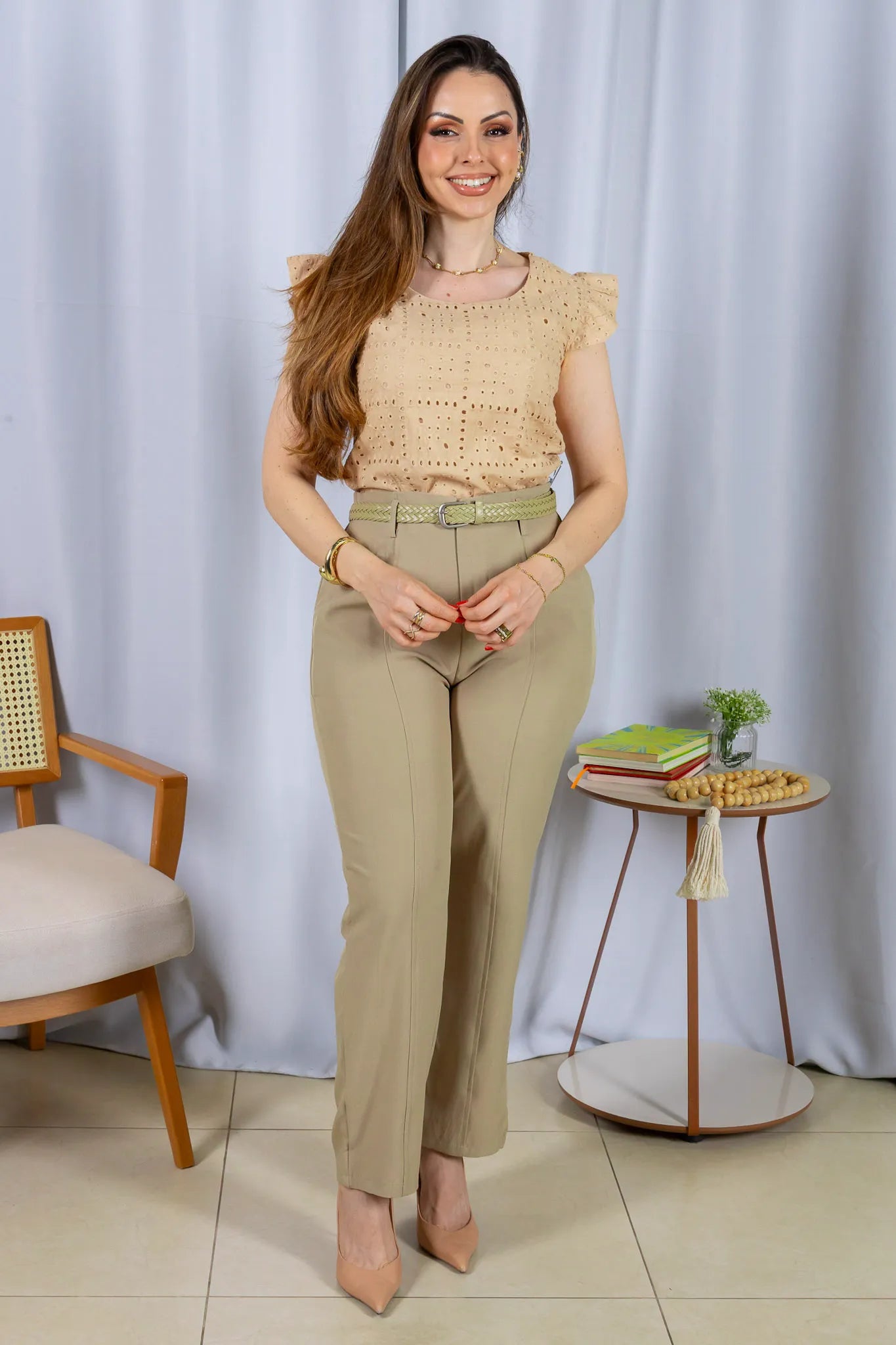 Calça Alfaiataria Corte Reto Friso e Cós Infinito Bianca Caqui