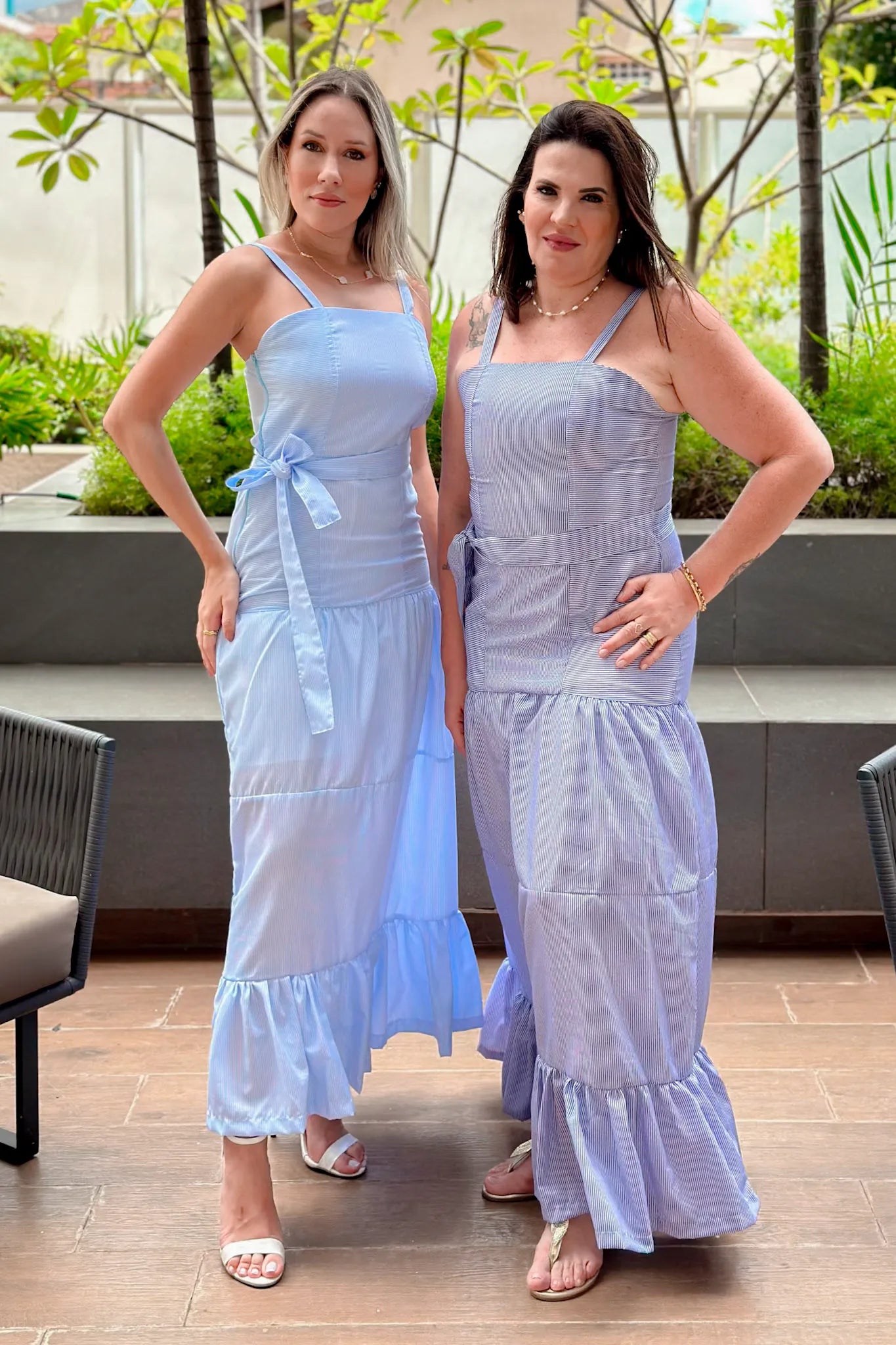 Vestido Longo Listrado Monica Azul Marinho