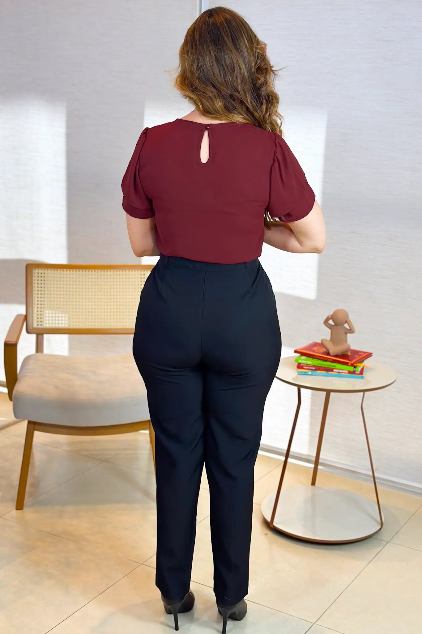 Blusa Manga Transpassada New Crepe Detalhe Vazado Caetana Bordô