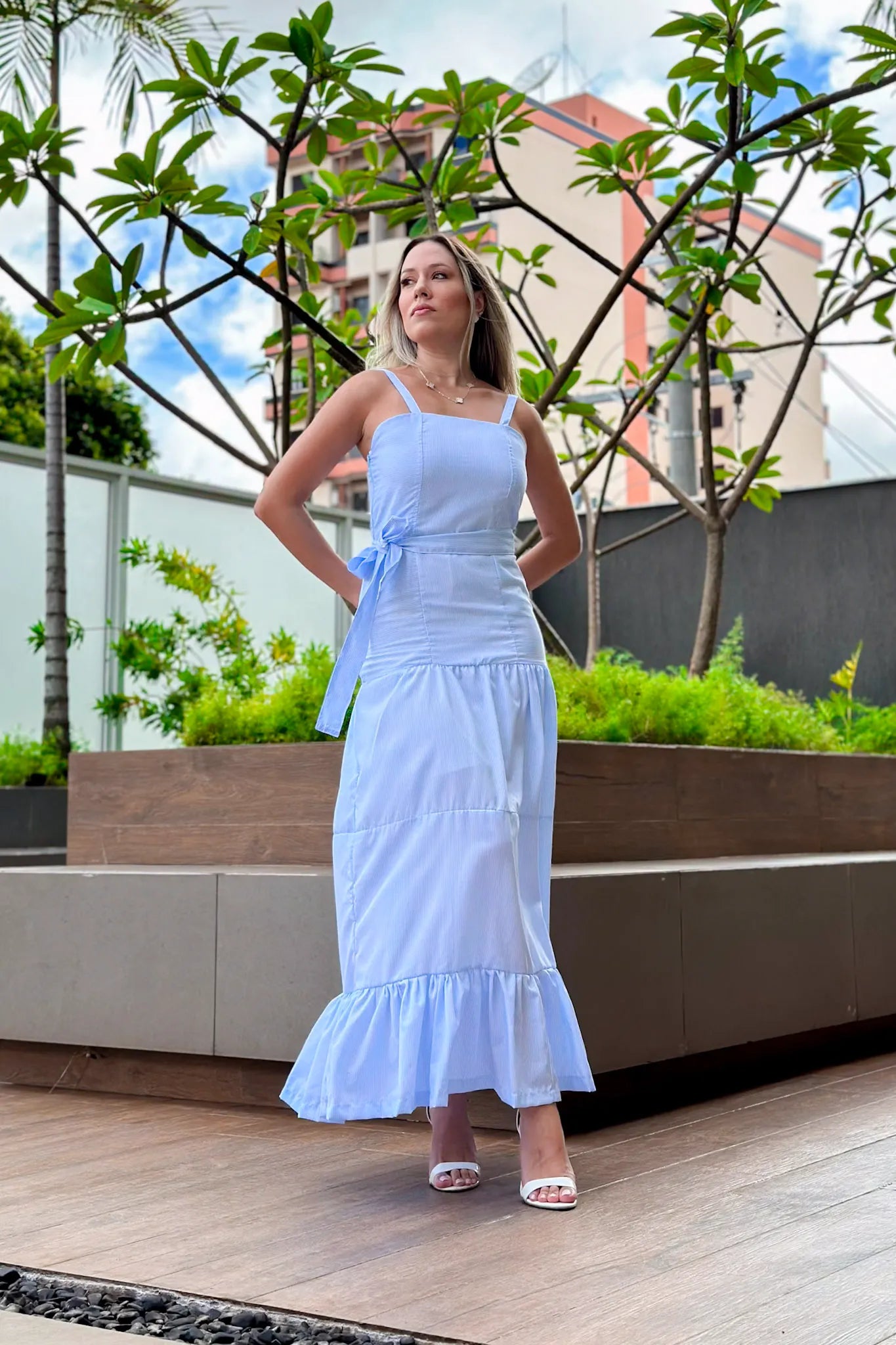 Vestido Longo Listrado Monica Azul Claro