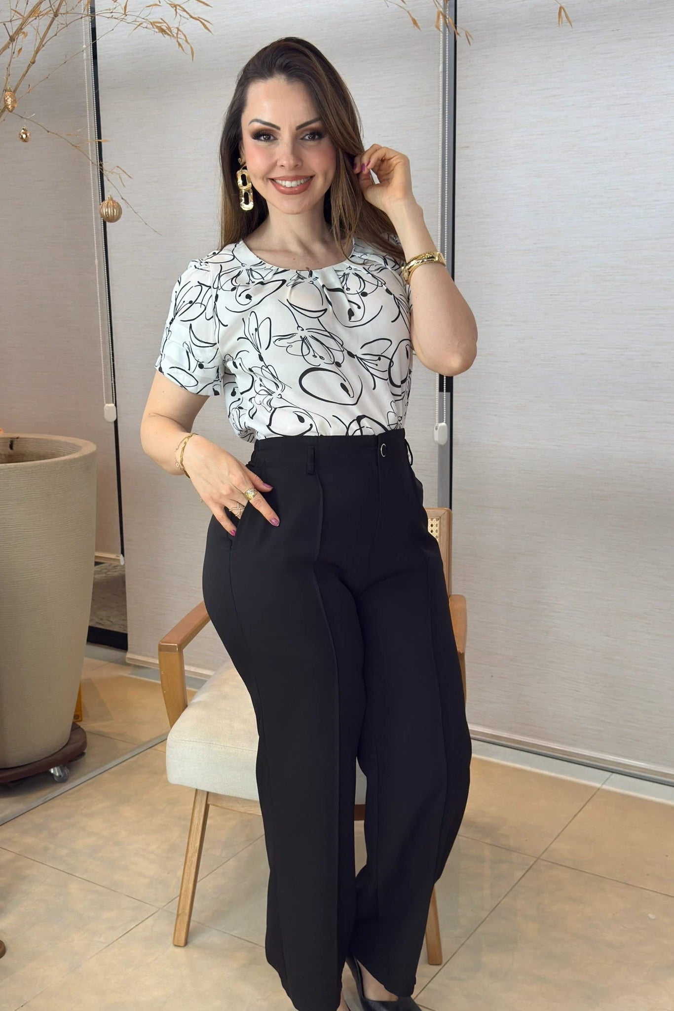 Blusa Manga Curta Camadas Olívia Estampada Branca