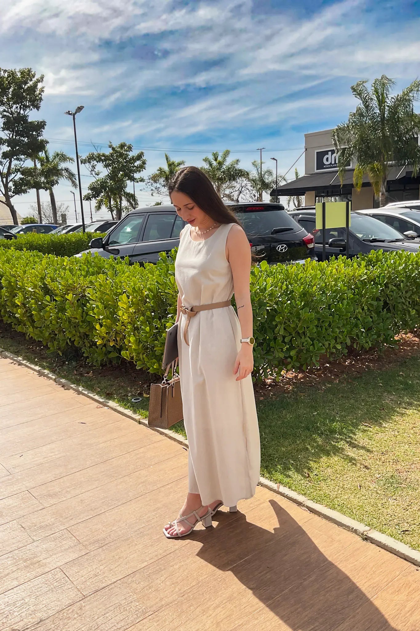 Vestido Midi Detalhe Bolso Elisa Bege