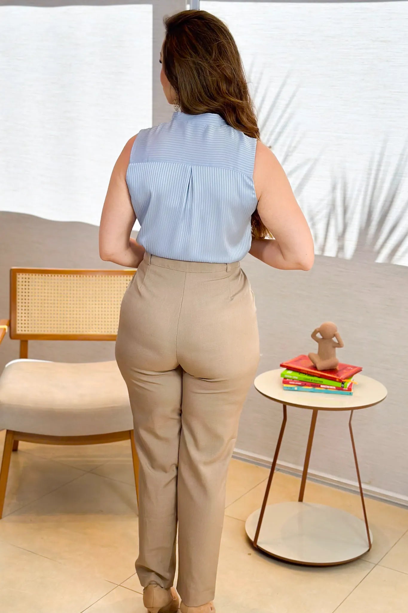 Blusa Regata Crepe Acetinado Detalhe Laço Natacha Azul