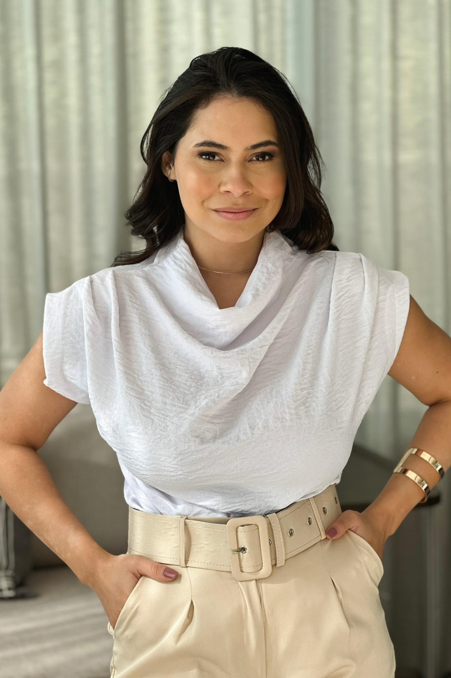 Blusa Manga Curta Gola Boba Andressa Branca