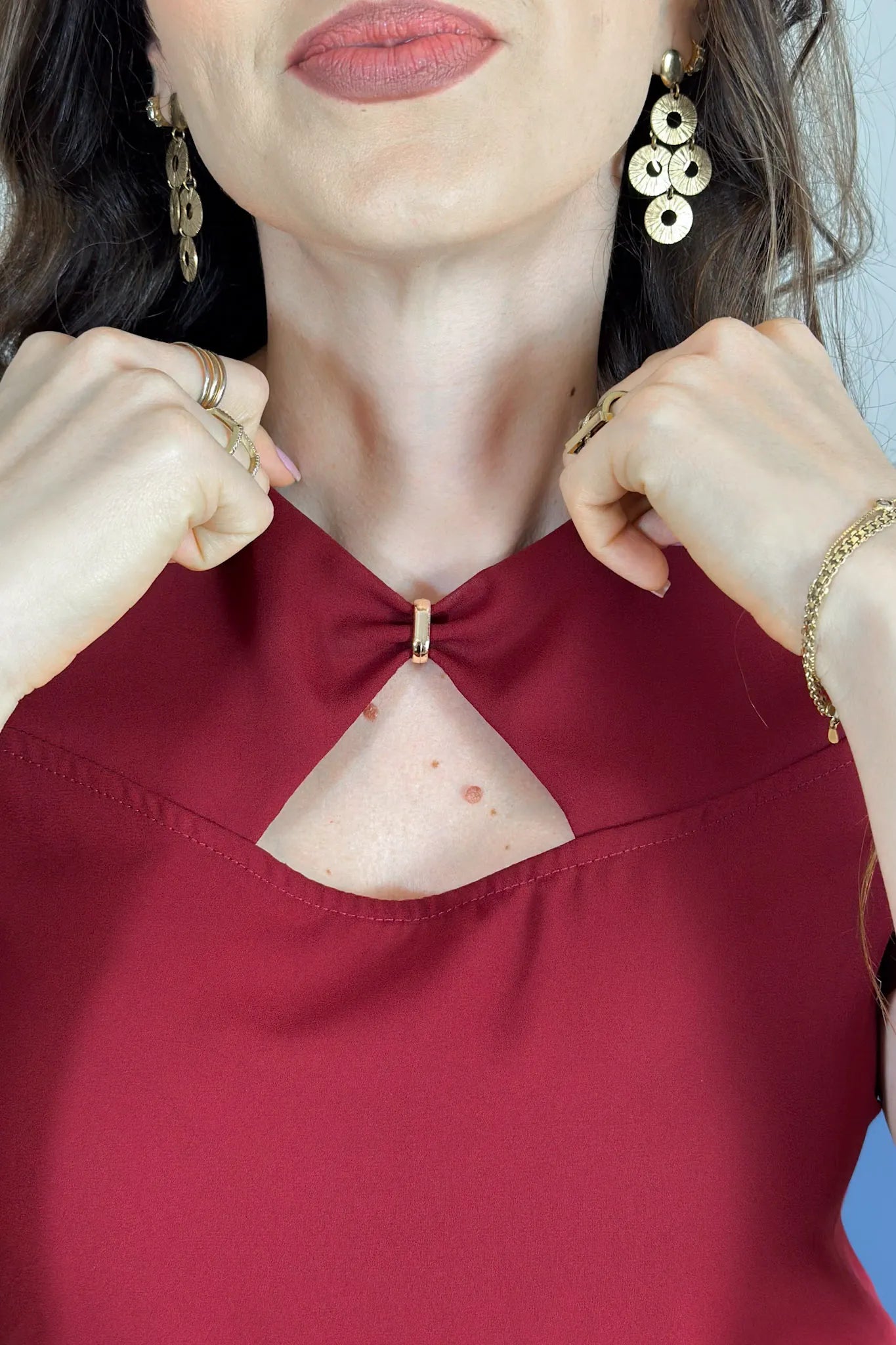 Blusa Manga Curta Transpassada New Crepe Detalhe Colo Dafne Marsala