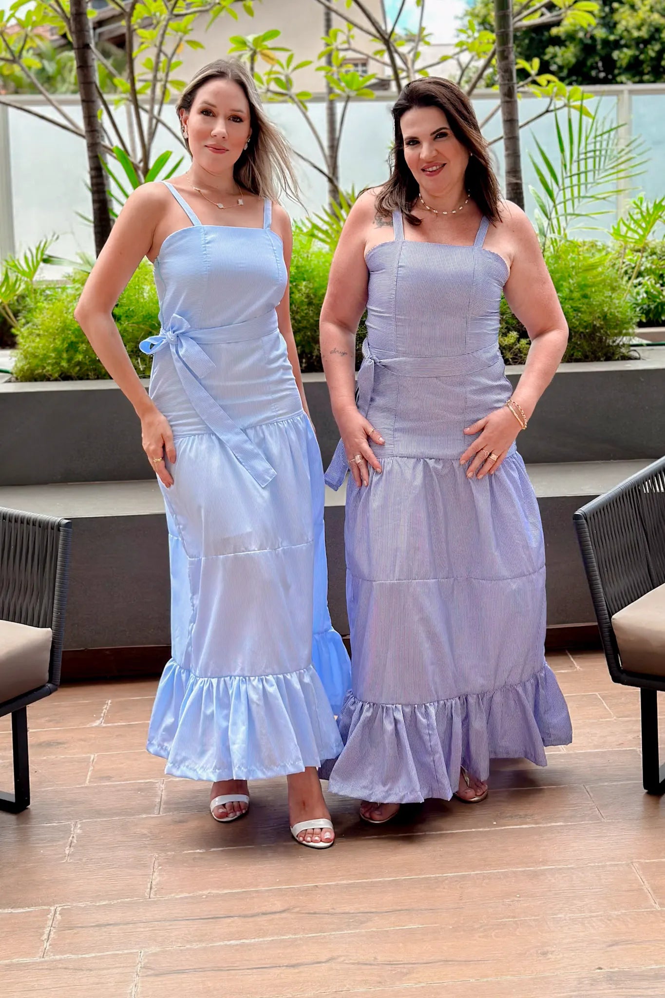 Vestido Longo Listrado Monica Azul Marinho