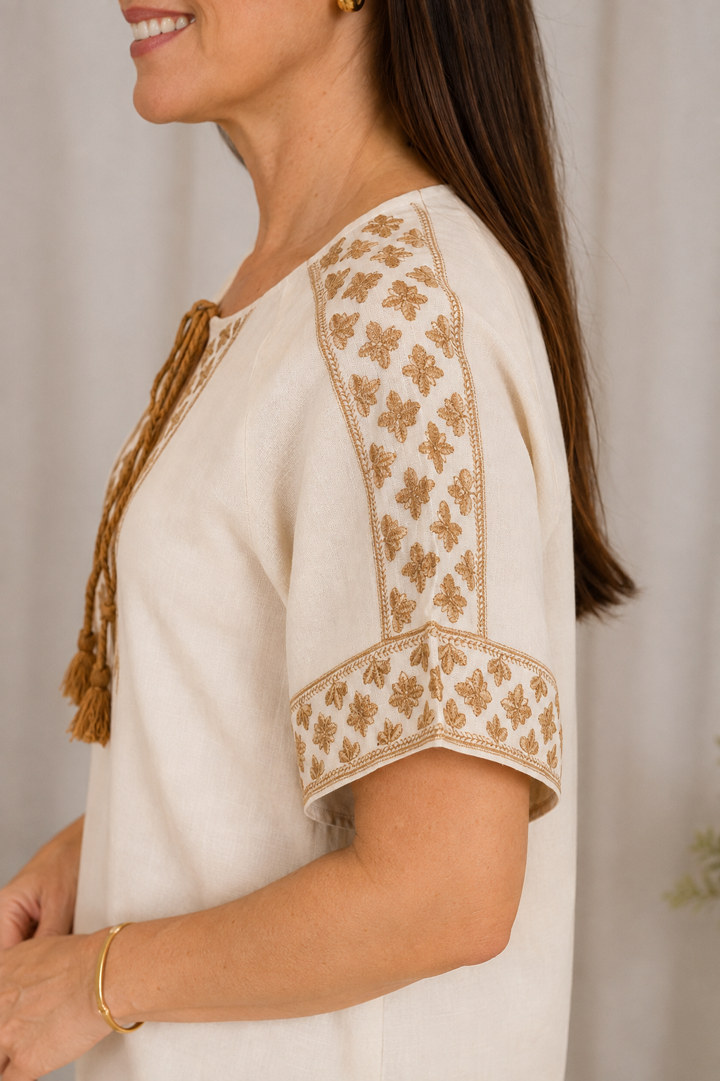 Blusa Em Cotton Linho Fresca Bordada Com Amarração Edna Branca