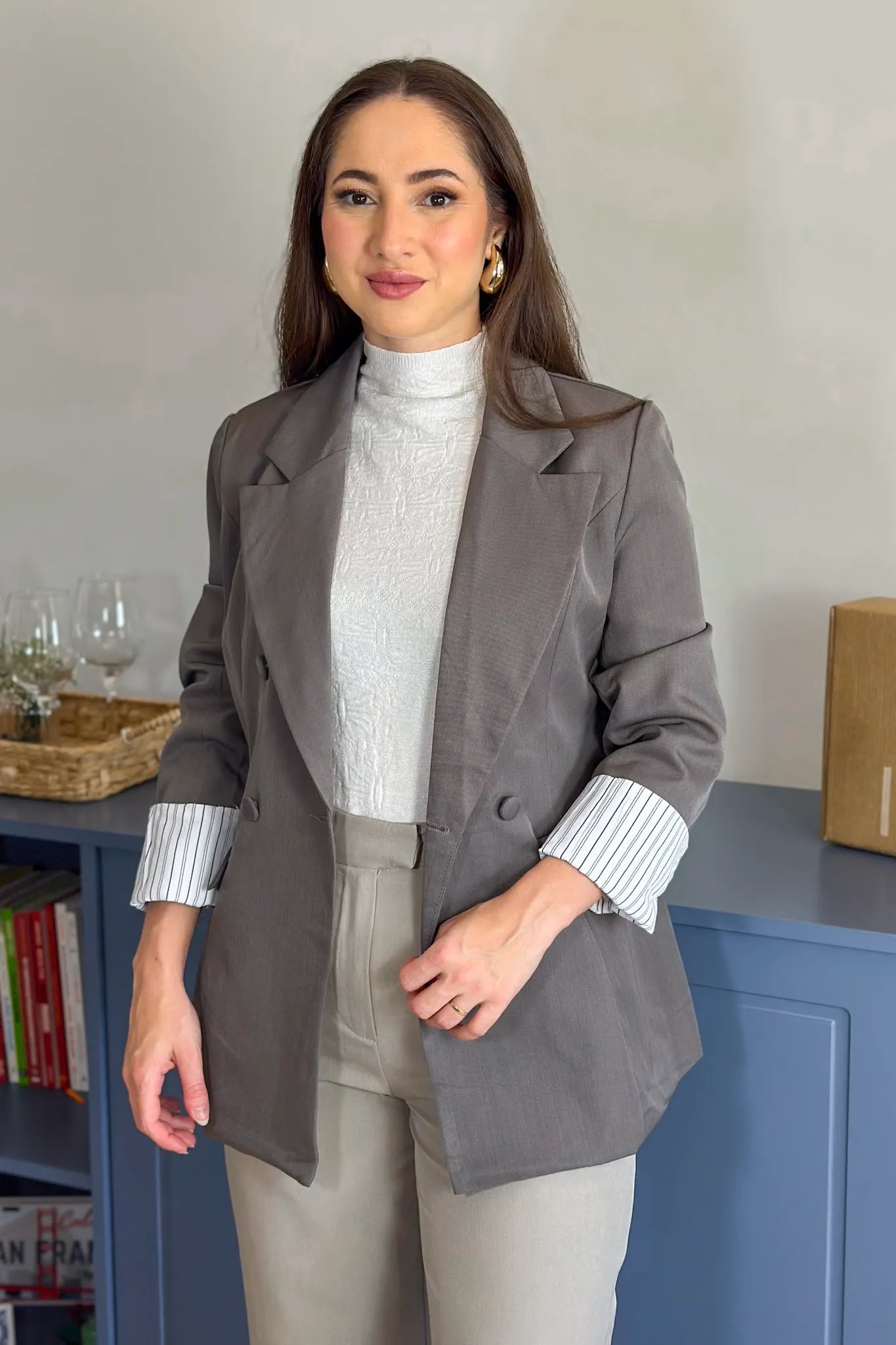 Blazer Detalhe Botões Bolso Fake Janaina Cinza