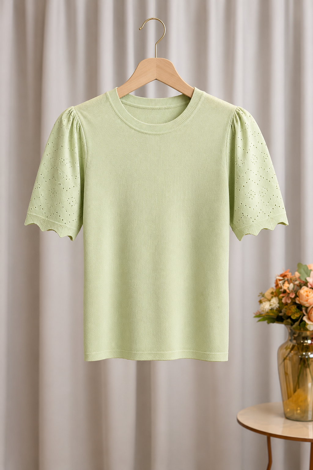 Blusa Manga Curta Que Estica Detalhe Vazado Vivian Verde
