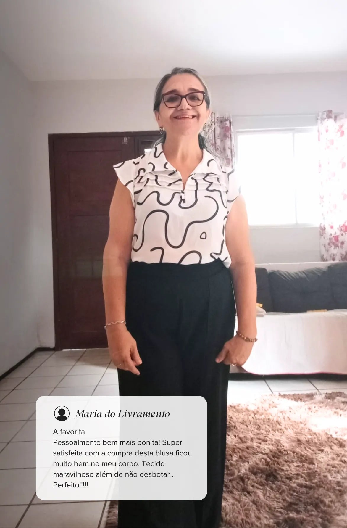 Blusa Versátil Manga Curta Detalhe Gola Adele Estampada Off White - imporium