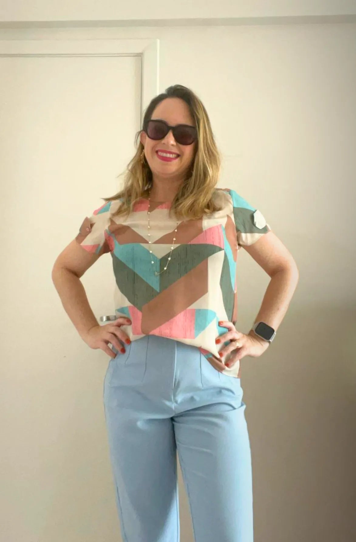 Blusa Manga Curta Estampa Geométrica Giulia Bege