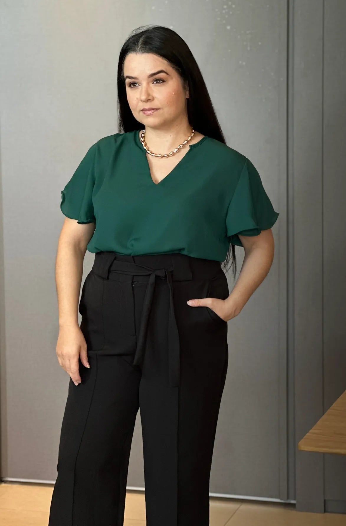 Calça Corte Reto Detalhe Laço Angeline Preta