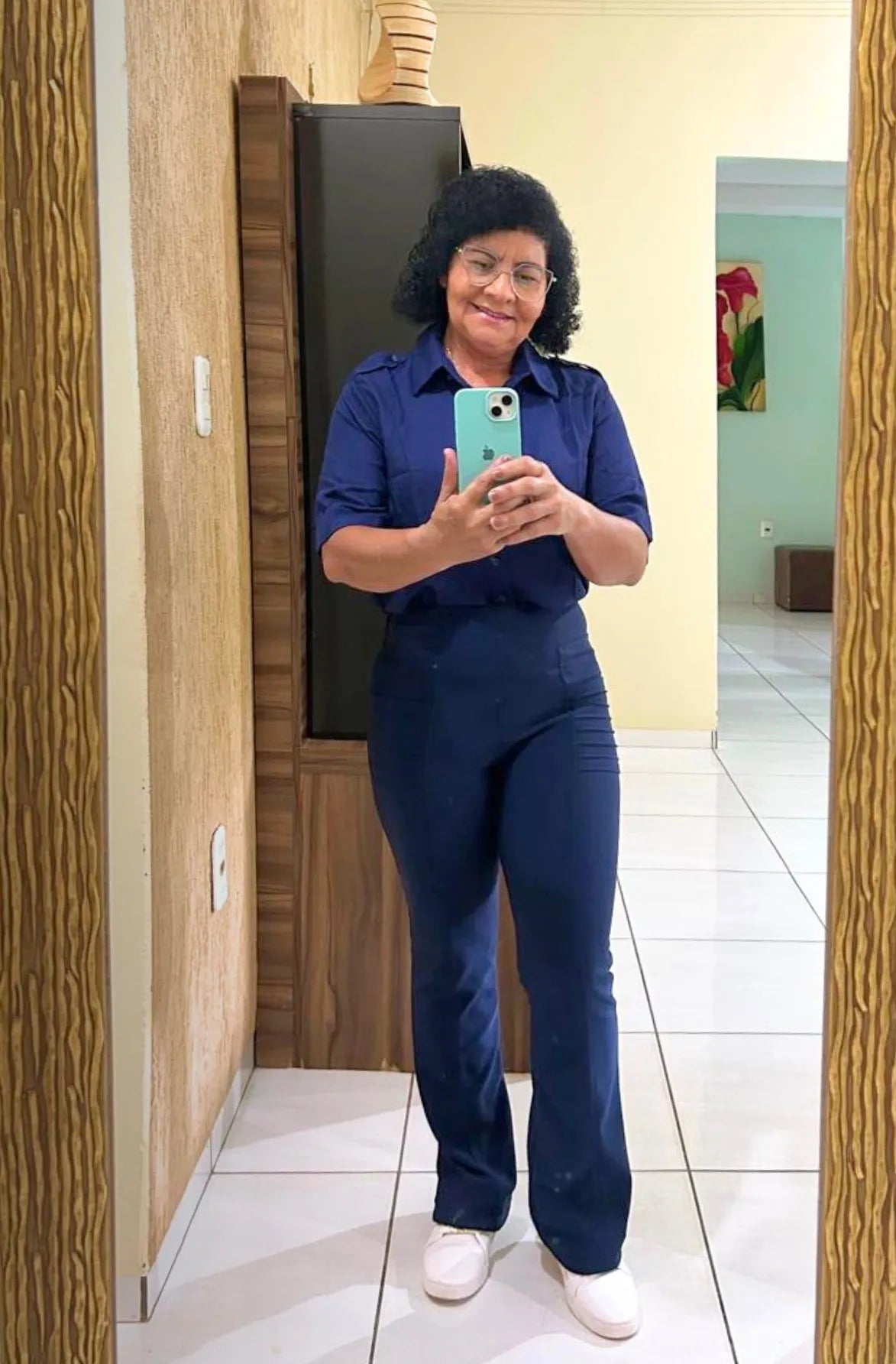 Camisa Manga Curta Visco Soft Detalhe Ombro Elis Azul Marinho