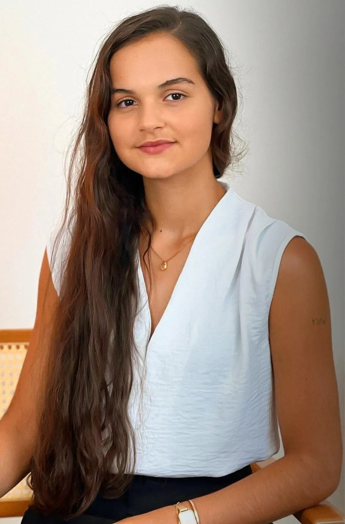 Blusa Textura Regata Decote "V" Tatiana Branca