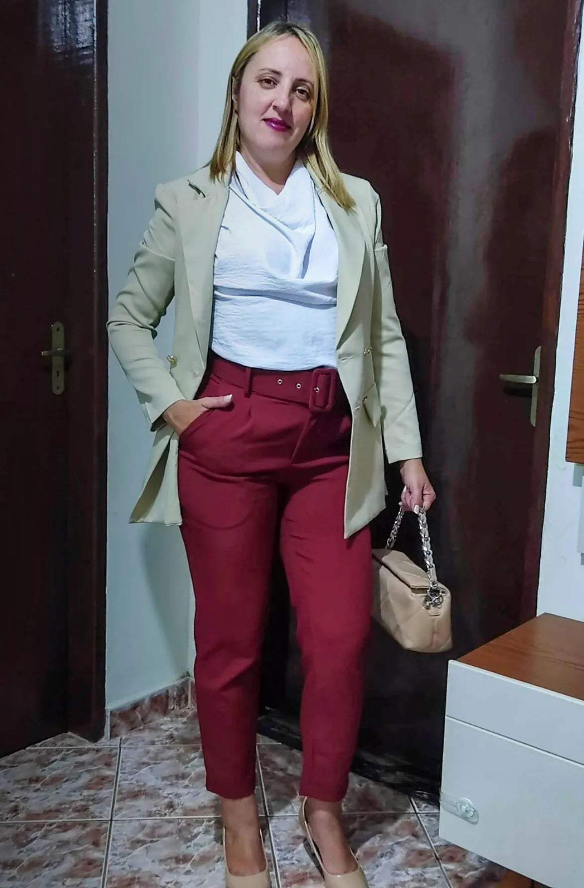 Calça Cinto Encapado Cenoura Marsala - imporium