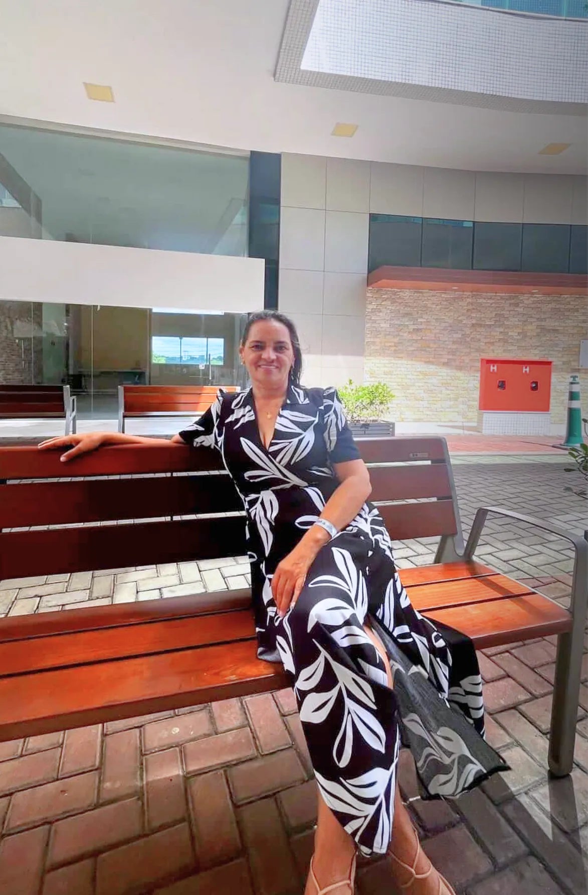 Vestido Midi Decote Transpassado Celine Estampado Preto