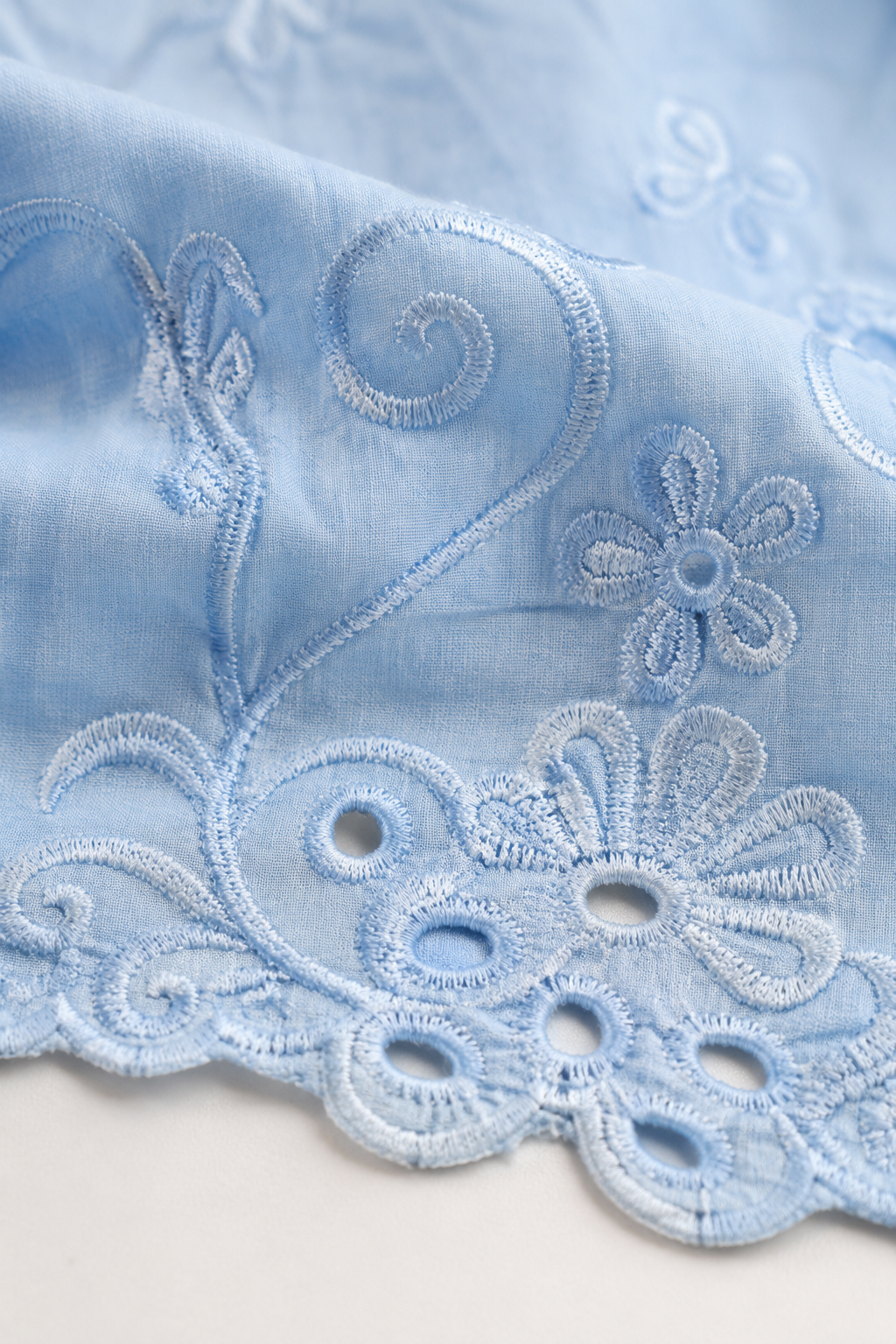 Blusa em Laise Fresca e Delicada Celine Azul