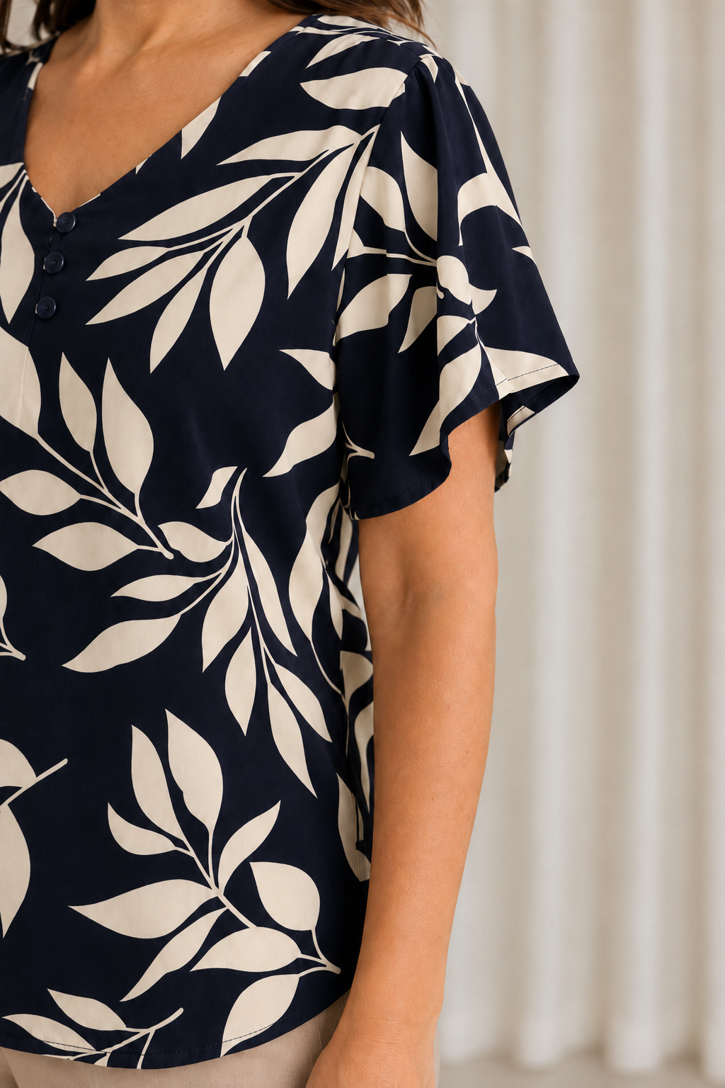 Blusa Crepe Classic que Não Amassa Olga Azul Marinho