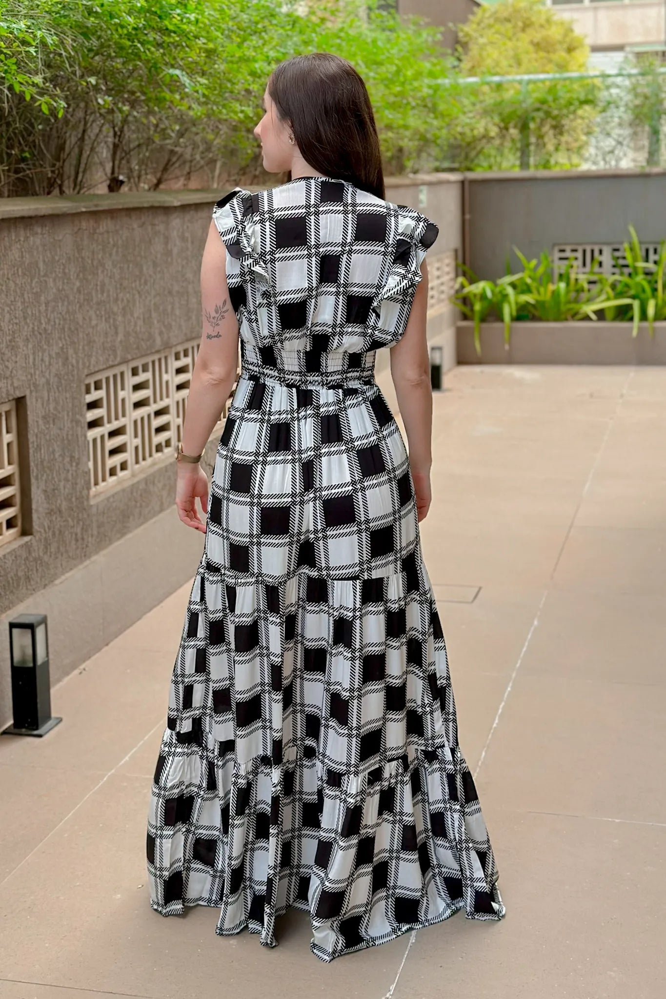 Vestido Longo Detalhe Babados Estampa Vichy Eva Preto