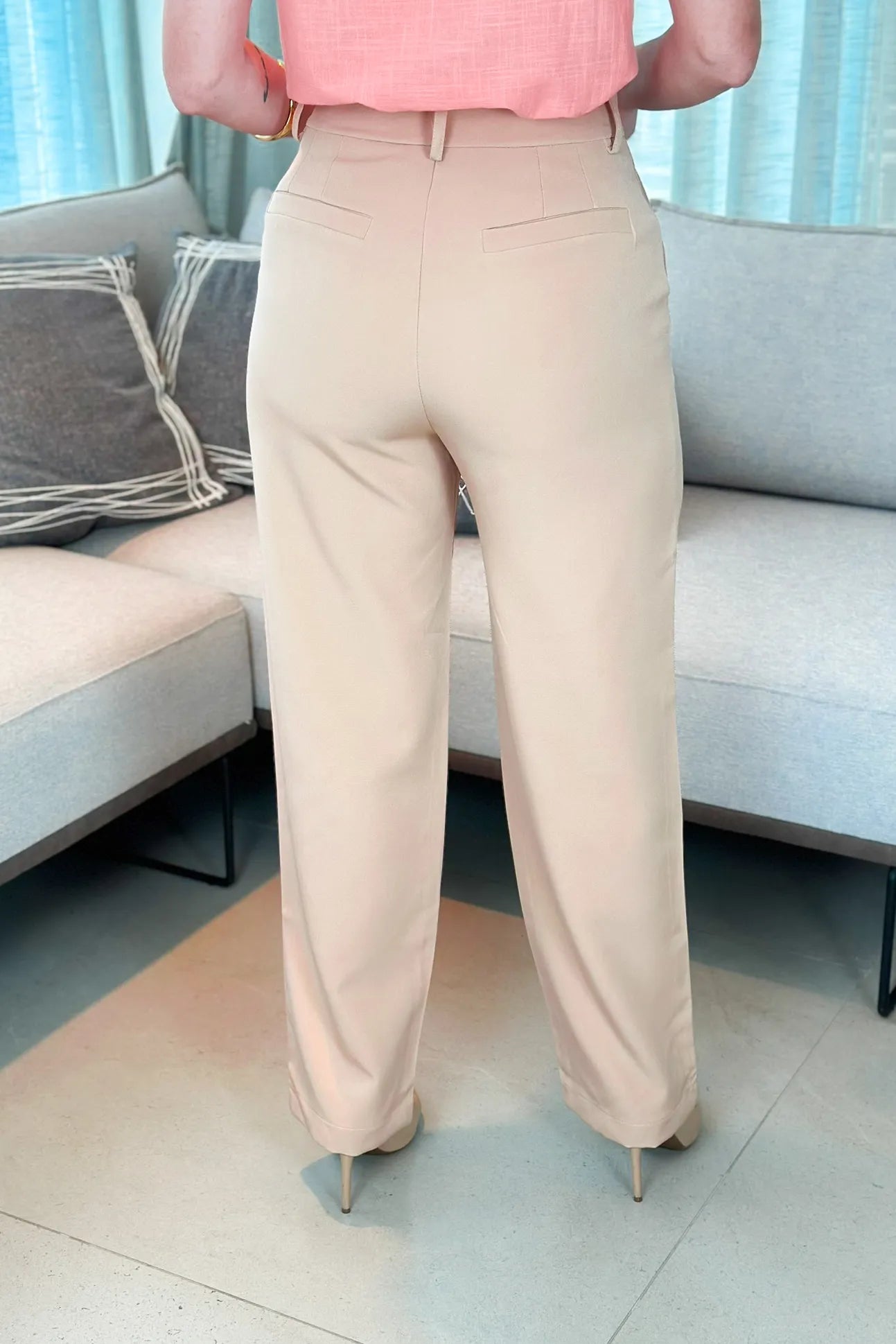 Calça Crepe Alfaiataria Corte Reto Cecilia Bege