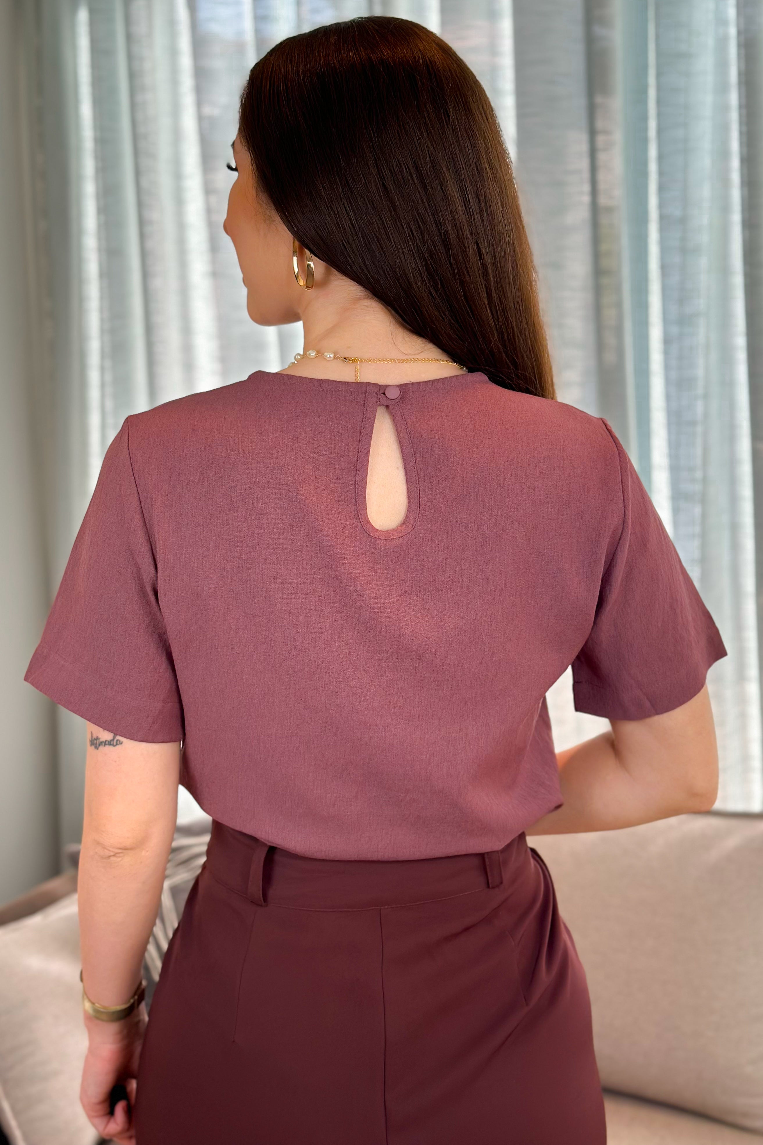 Blusa Manga Em Visco Soft Curta Decote "V" Raissa Roxa