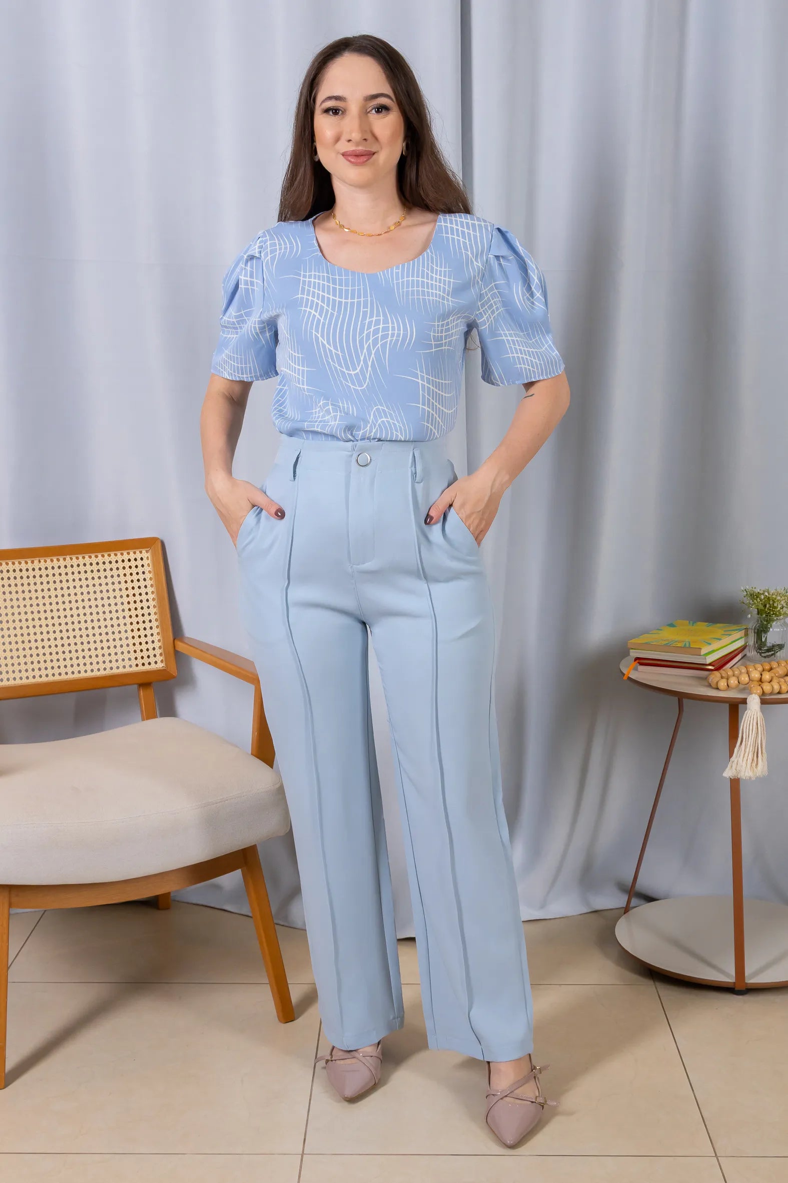 Calça Pantalona Alfaiataria Botão Encapado Margareth Azul