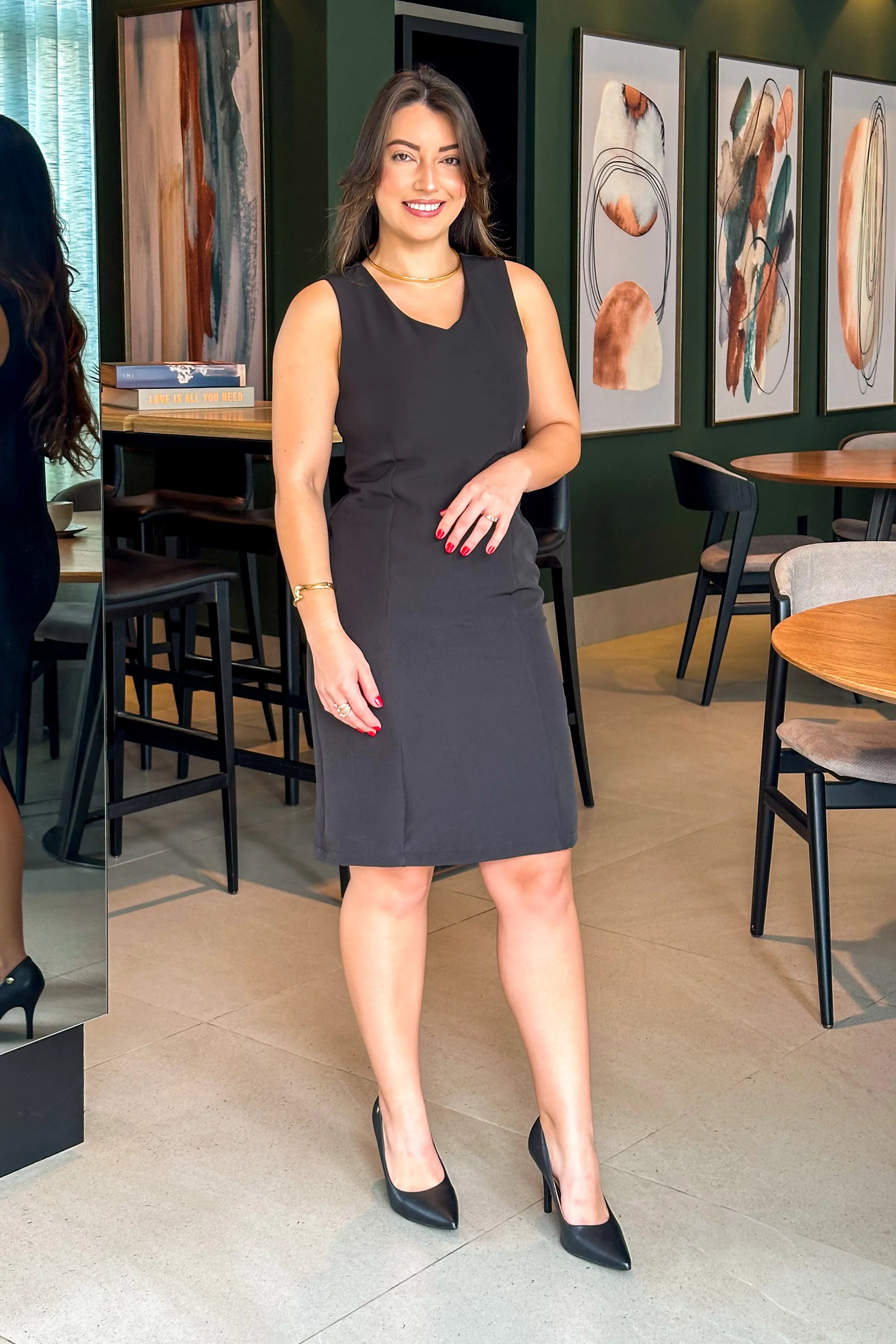 Vestido Decote "V" Regata Verônica Preto