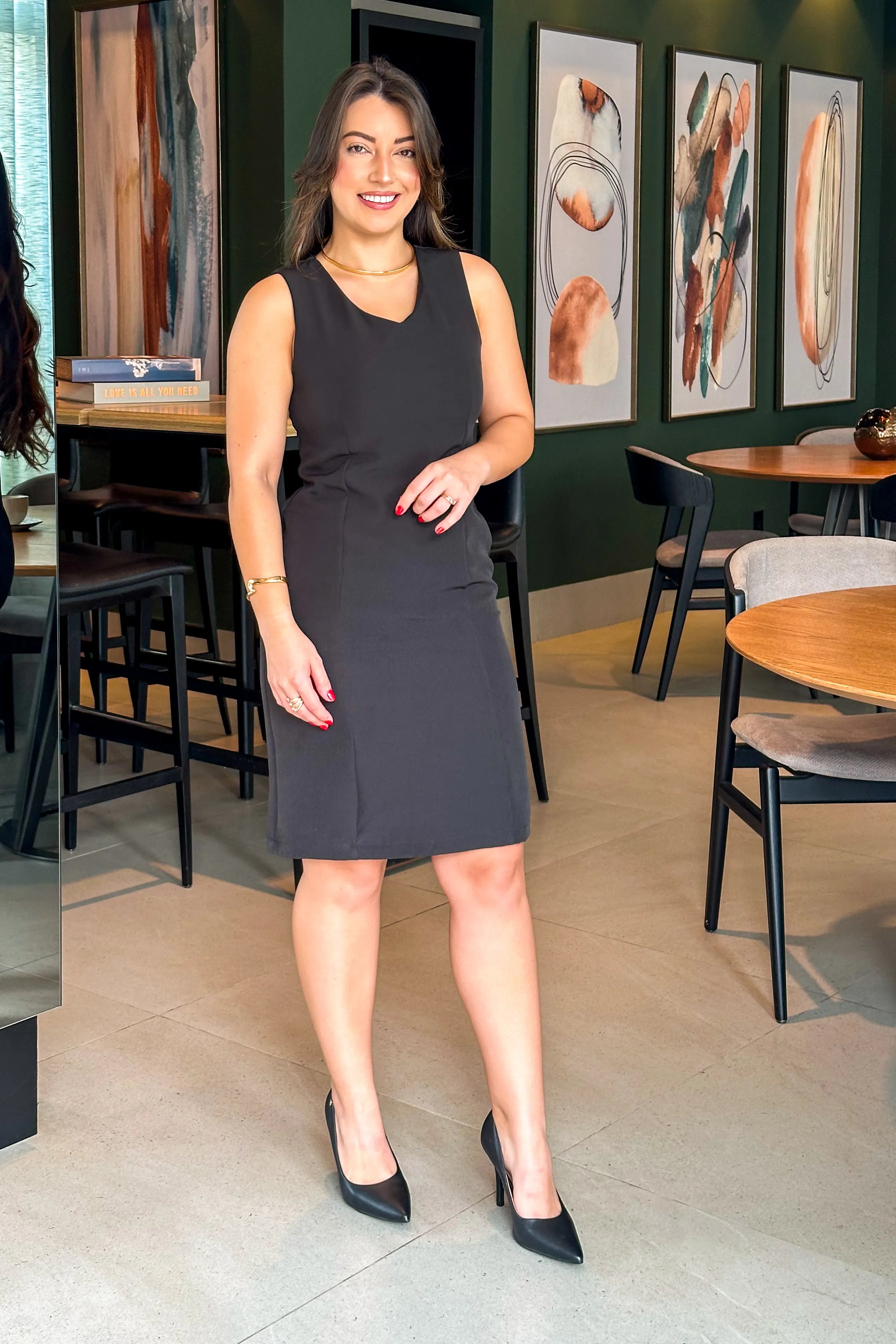 Vestido Decote "V" Regata Verônica Preto