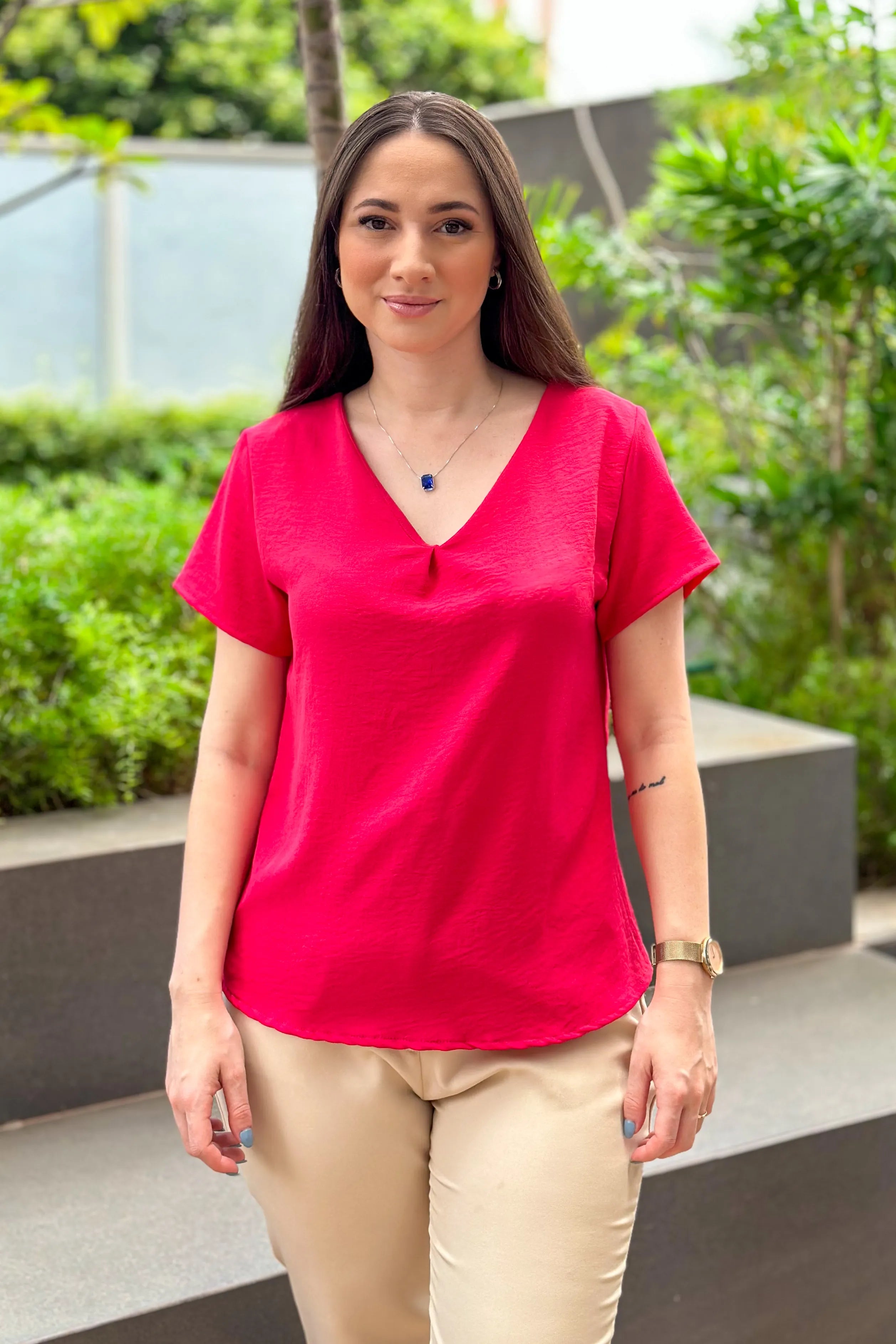 Blusa Decote "V" Detalhe Colo Debora Pink