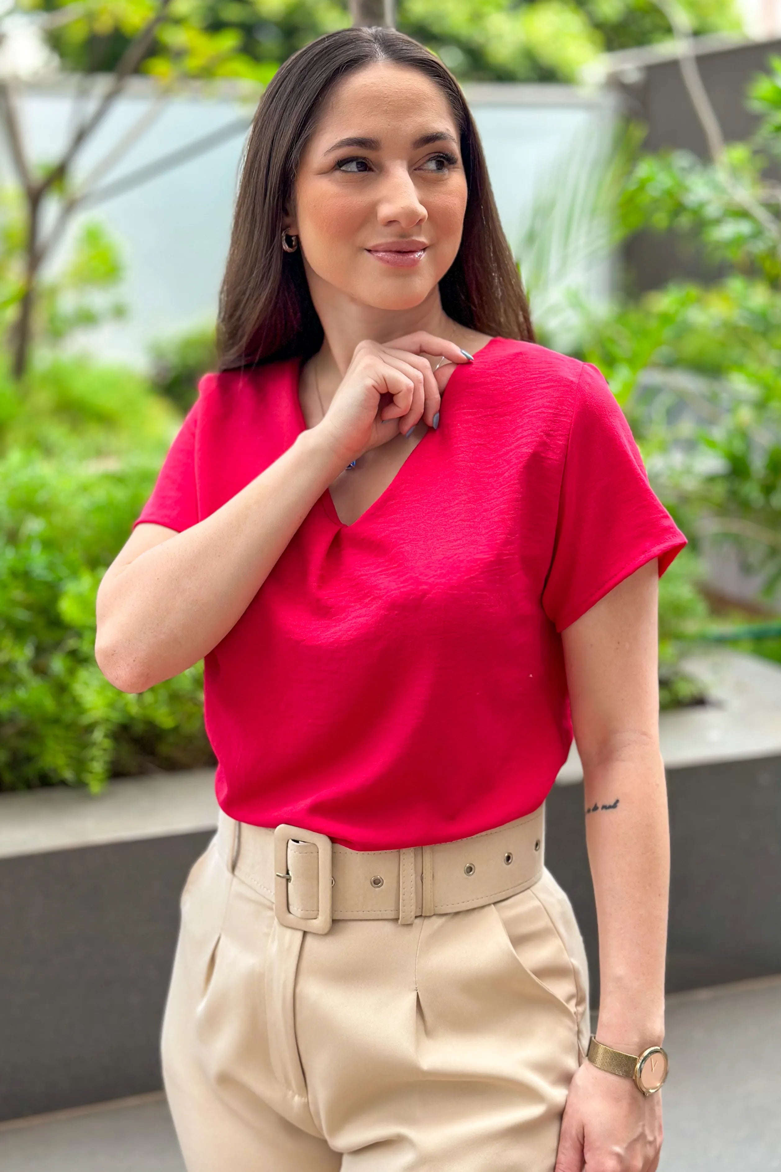 Blusa Decote "V" Detalhe Colo Debora Pink