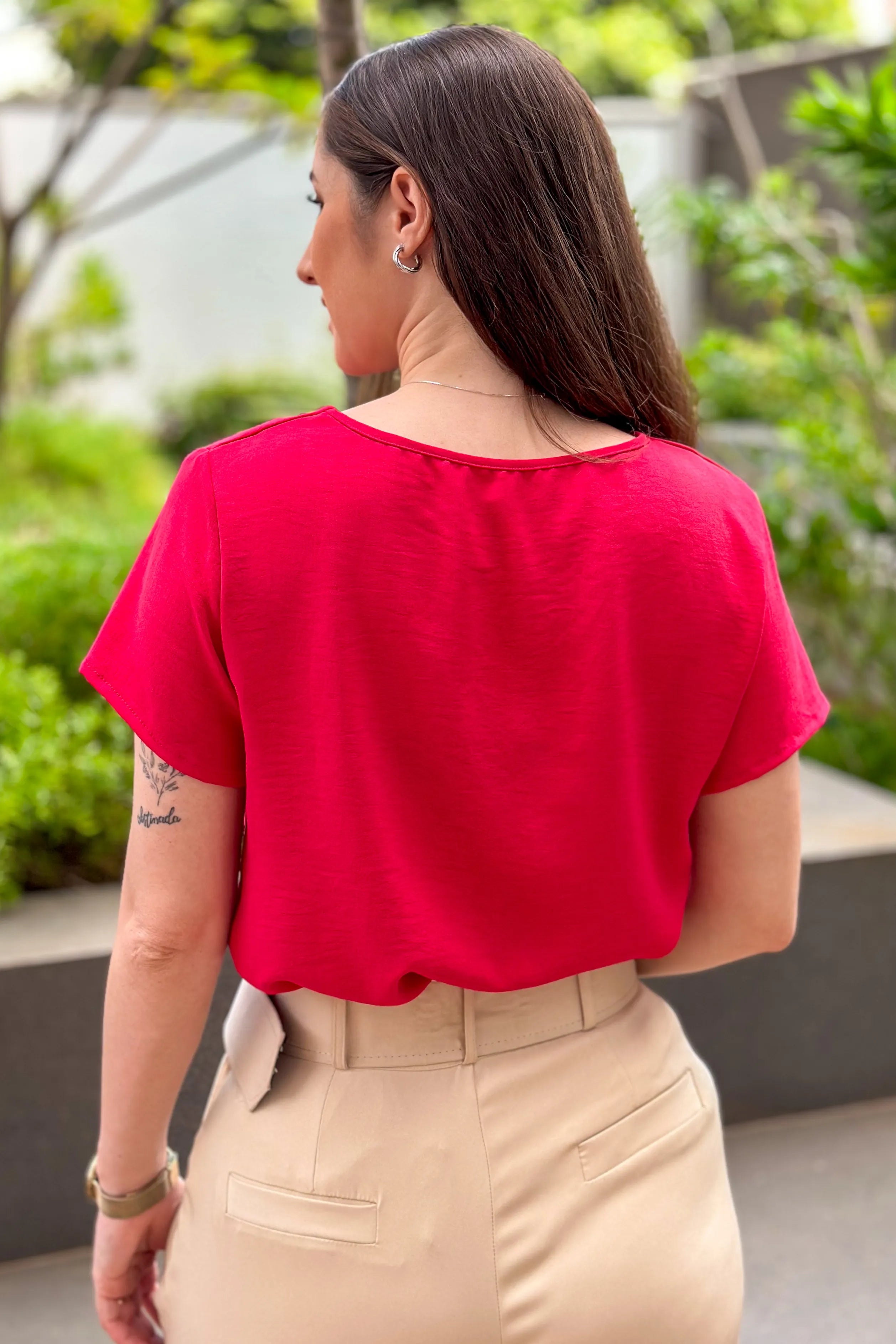 Blusa Decote "V" Detalhe Colo Debora Pink