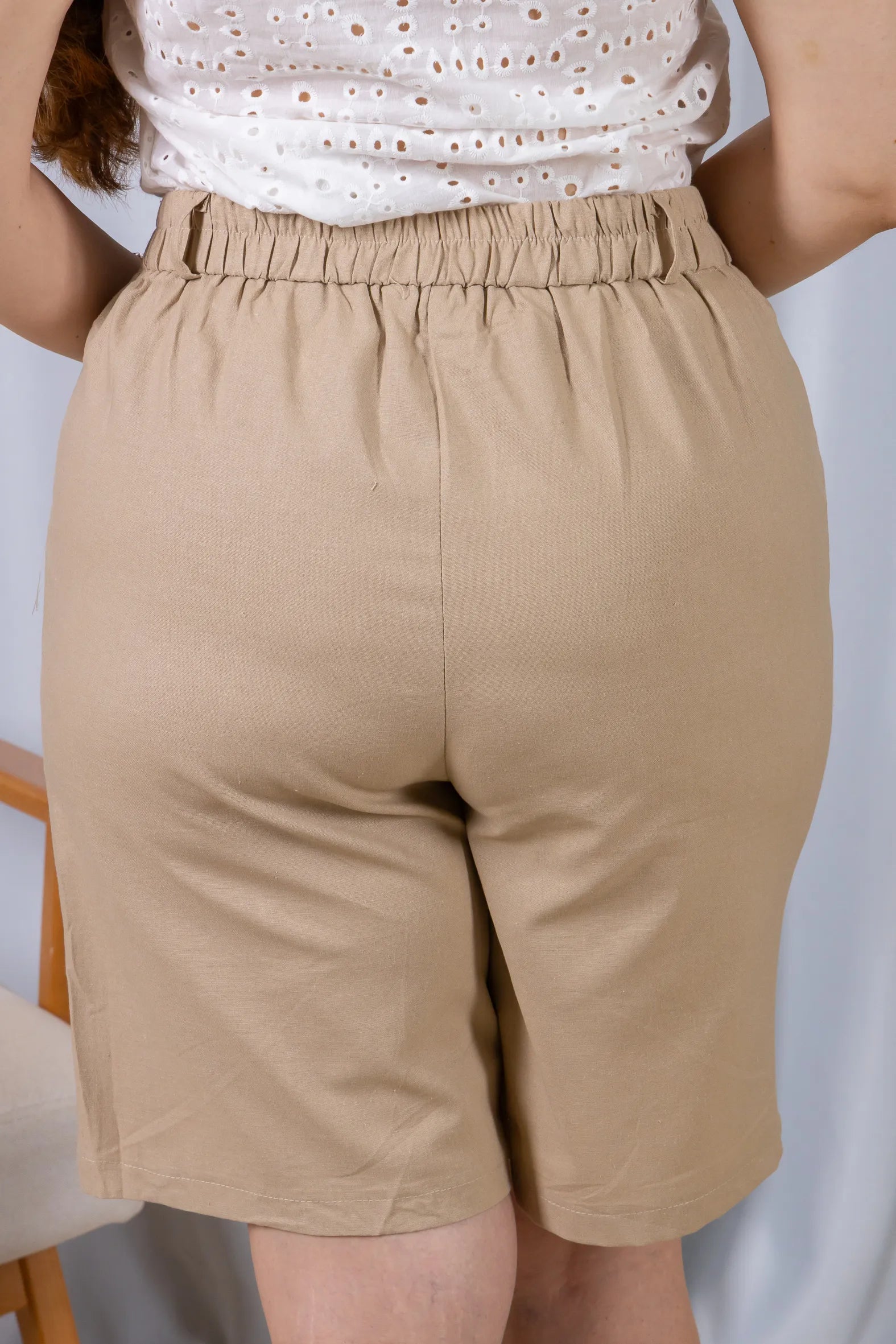 Bermuda Cós com Elástico Linho Cotton Kátia Bege