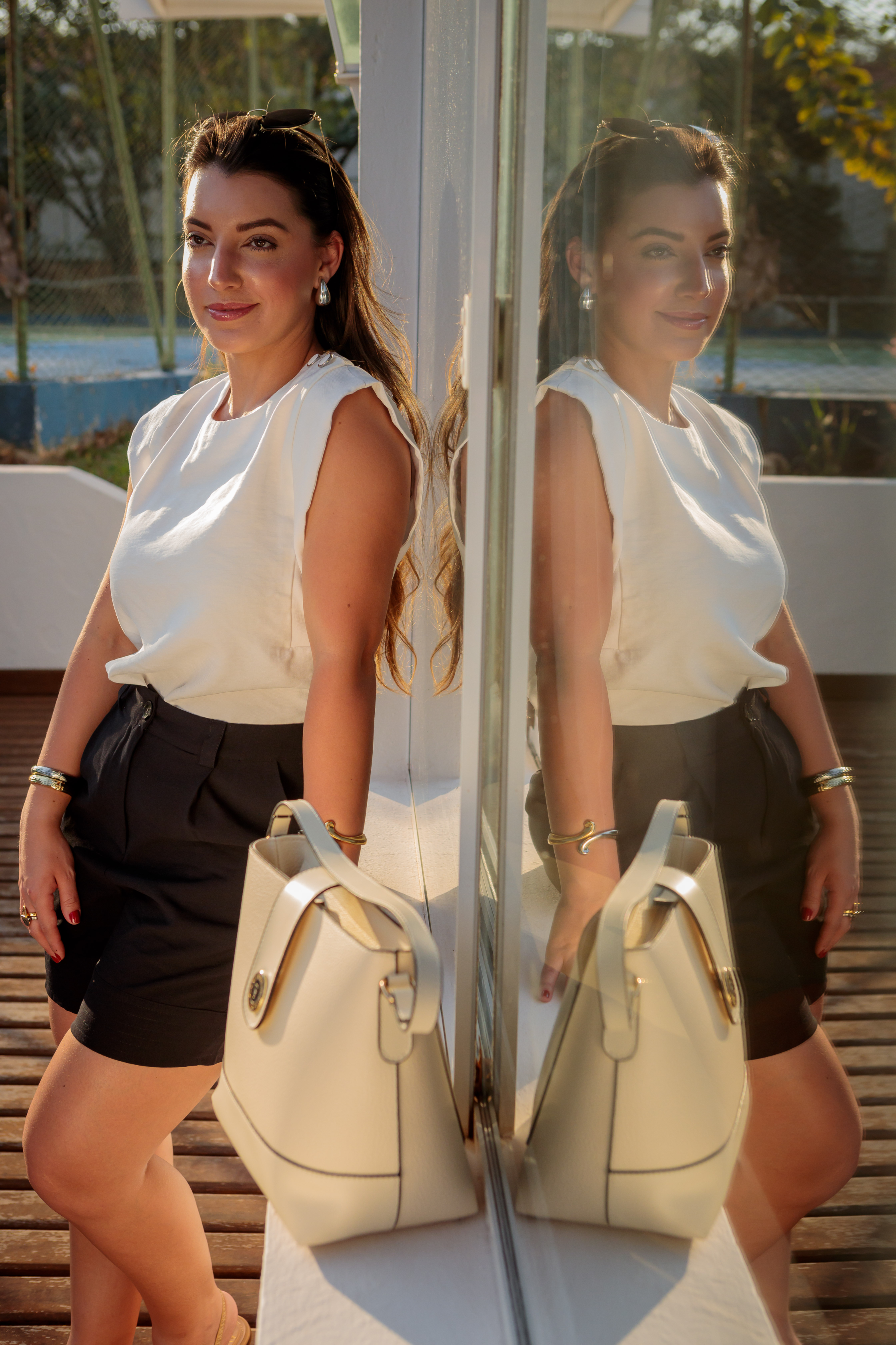 Blusa Regata Detalhe Botão Ombro Miriam Branca