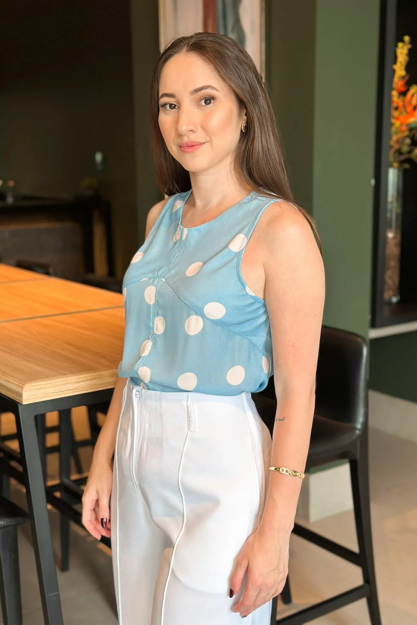 Blusa Regata Marcia Azul Estampada Poá Branca