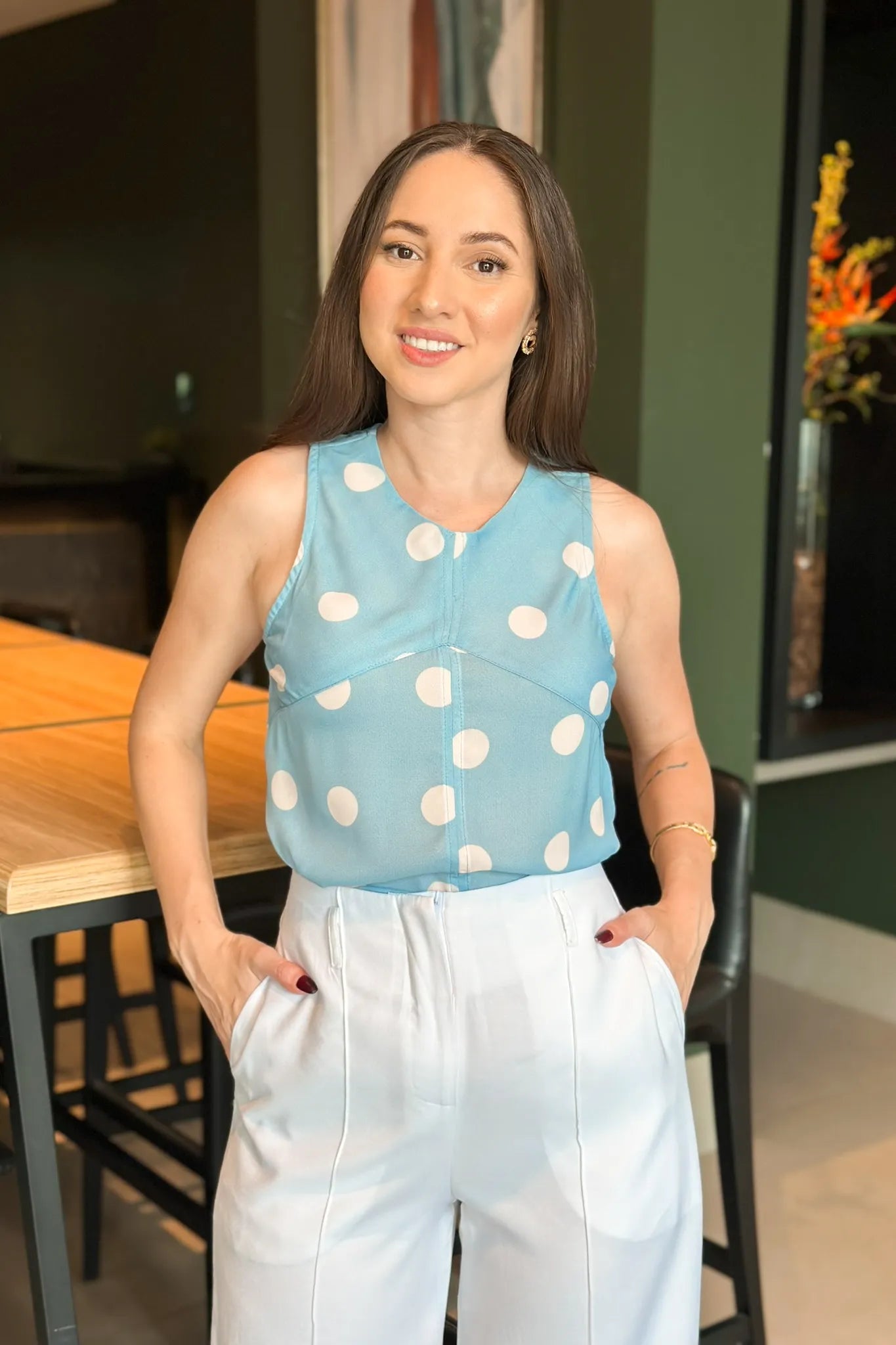 Blusa Regata Marcia Azul Estampada Poá Branca