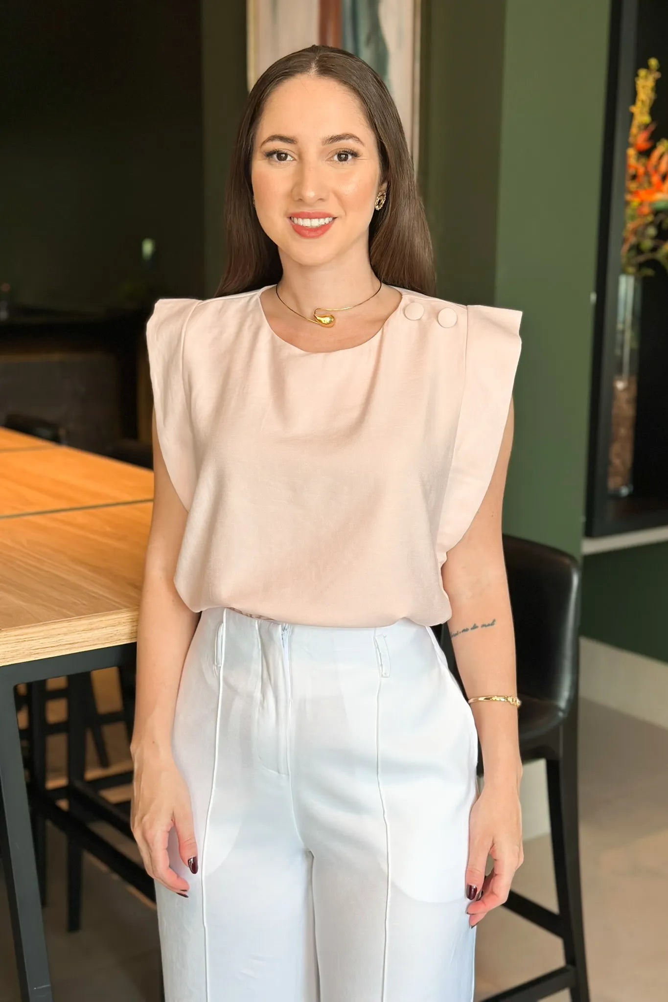 Blusa Regata Detalhe Botão Ombro Miriam Rosa Claro