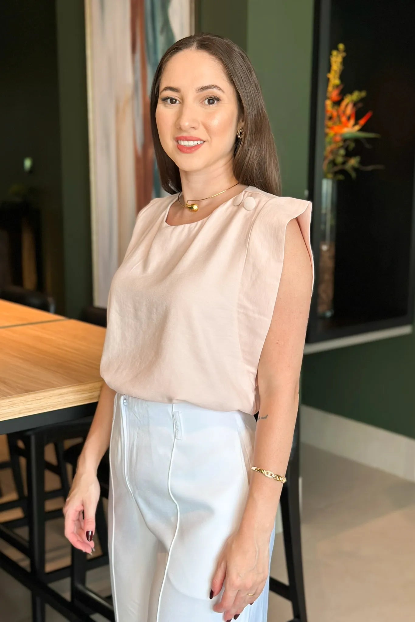Blusa Regata Detalhe Botão Ombro Miriam Rosa Claro