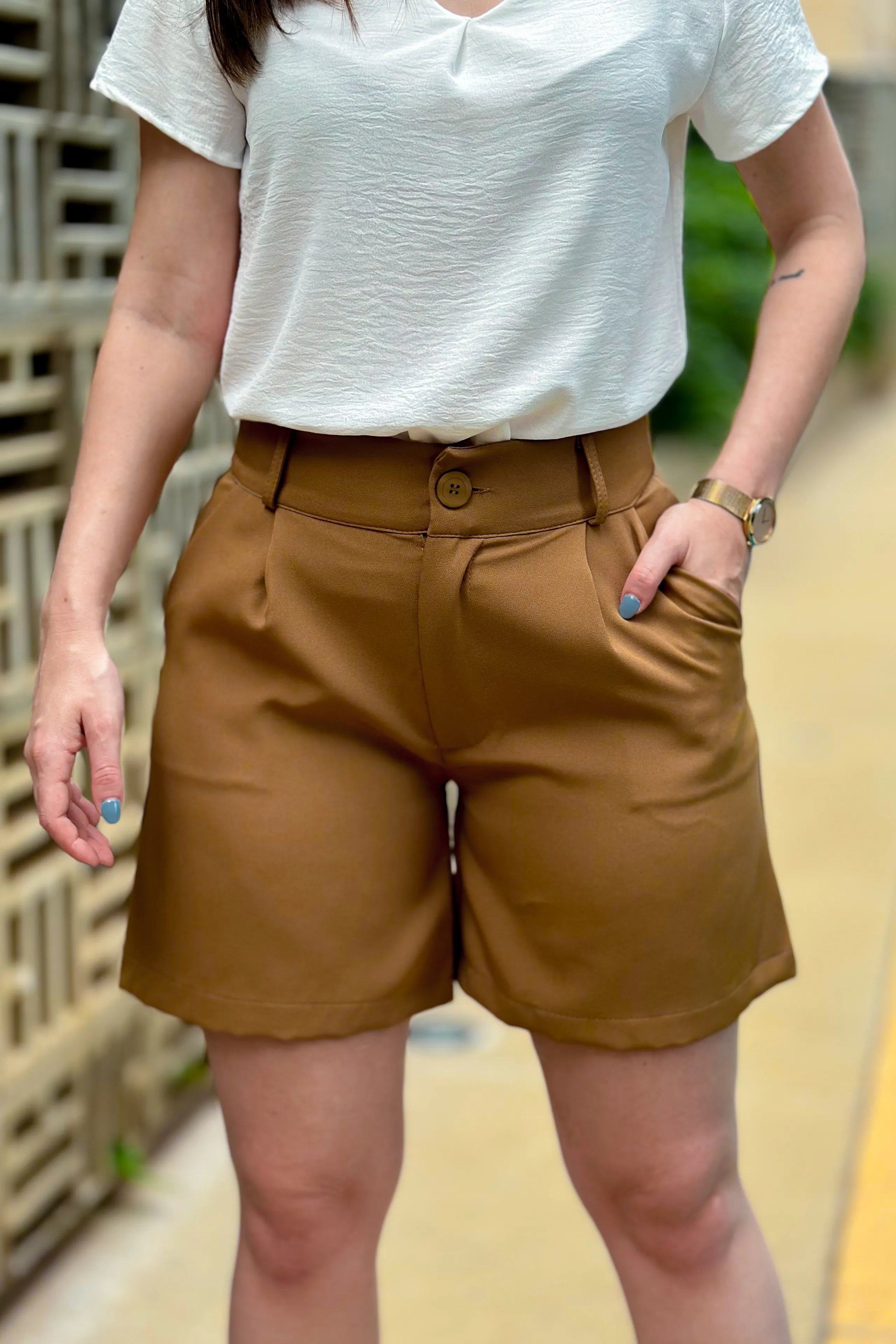 Short Liso Beatrice Marrom