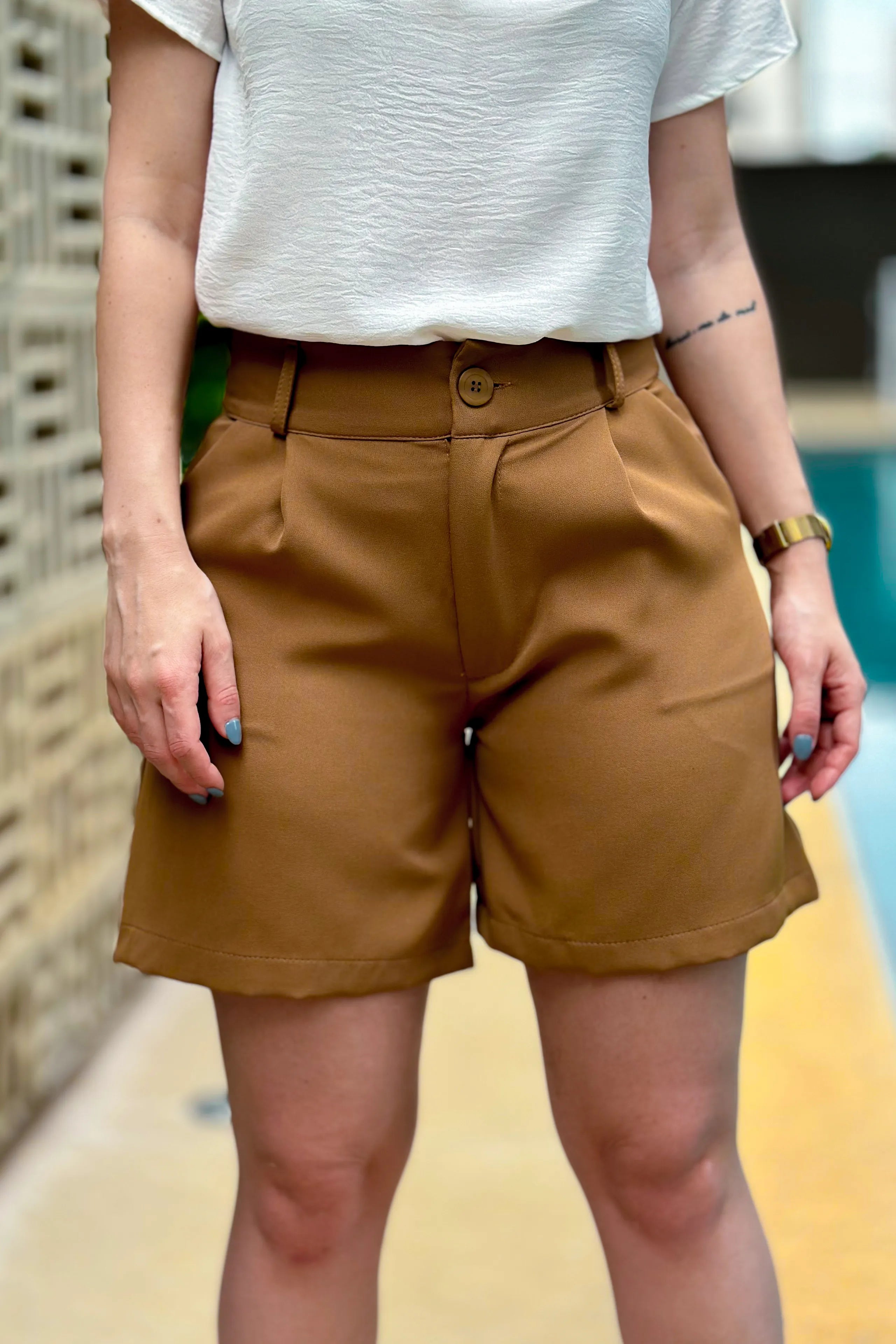 Short Liso Beatrice Marrom
