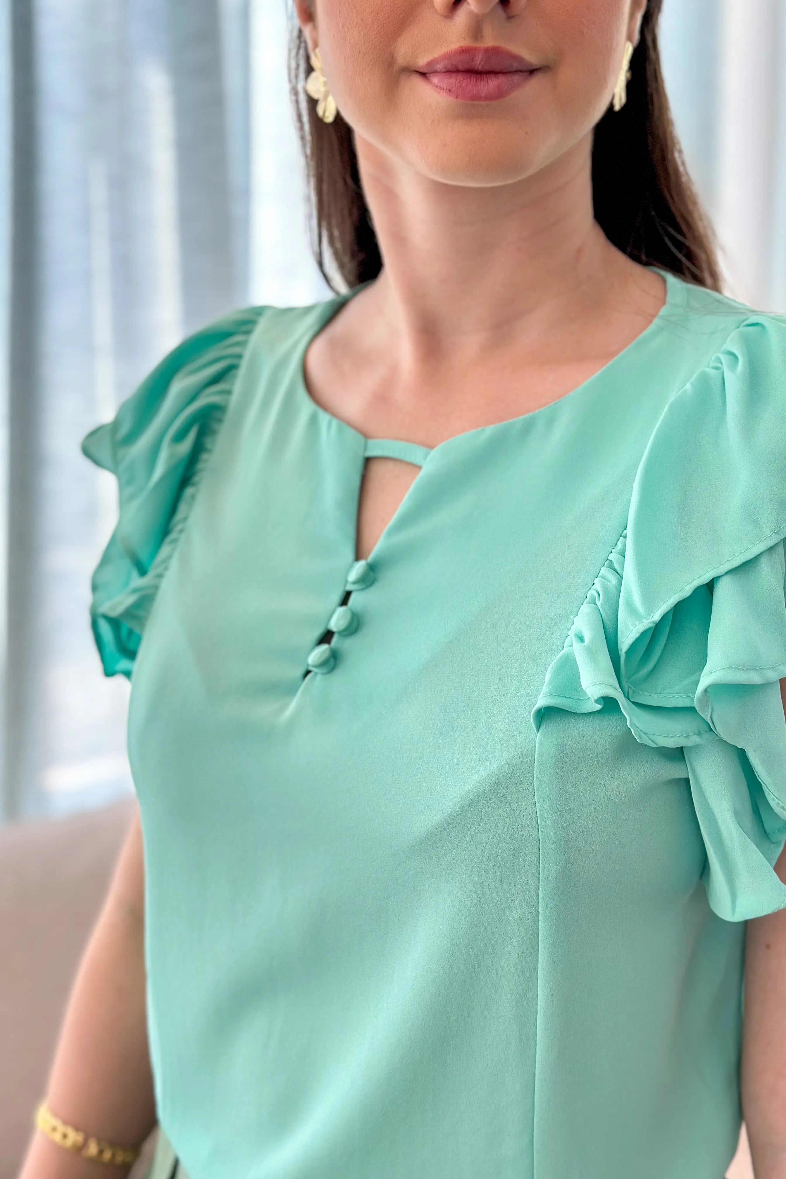 Blusa Decote "V" Babados Manga Ariane Ciano