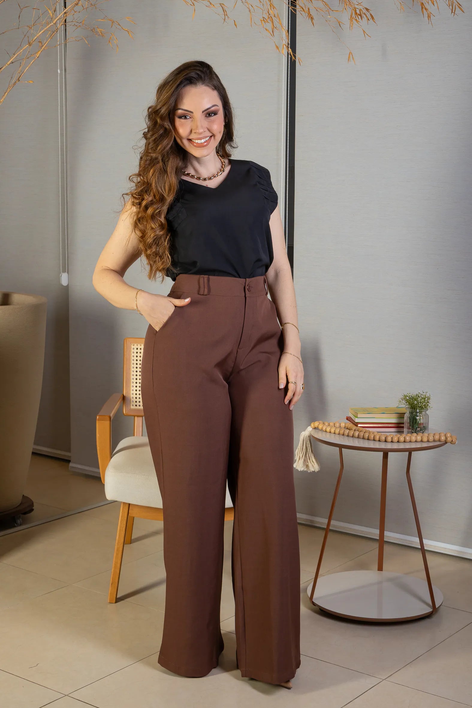 Calça Pantalona Alfaiataria Lux Detalhe Passador Grazi Massafera Marrom