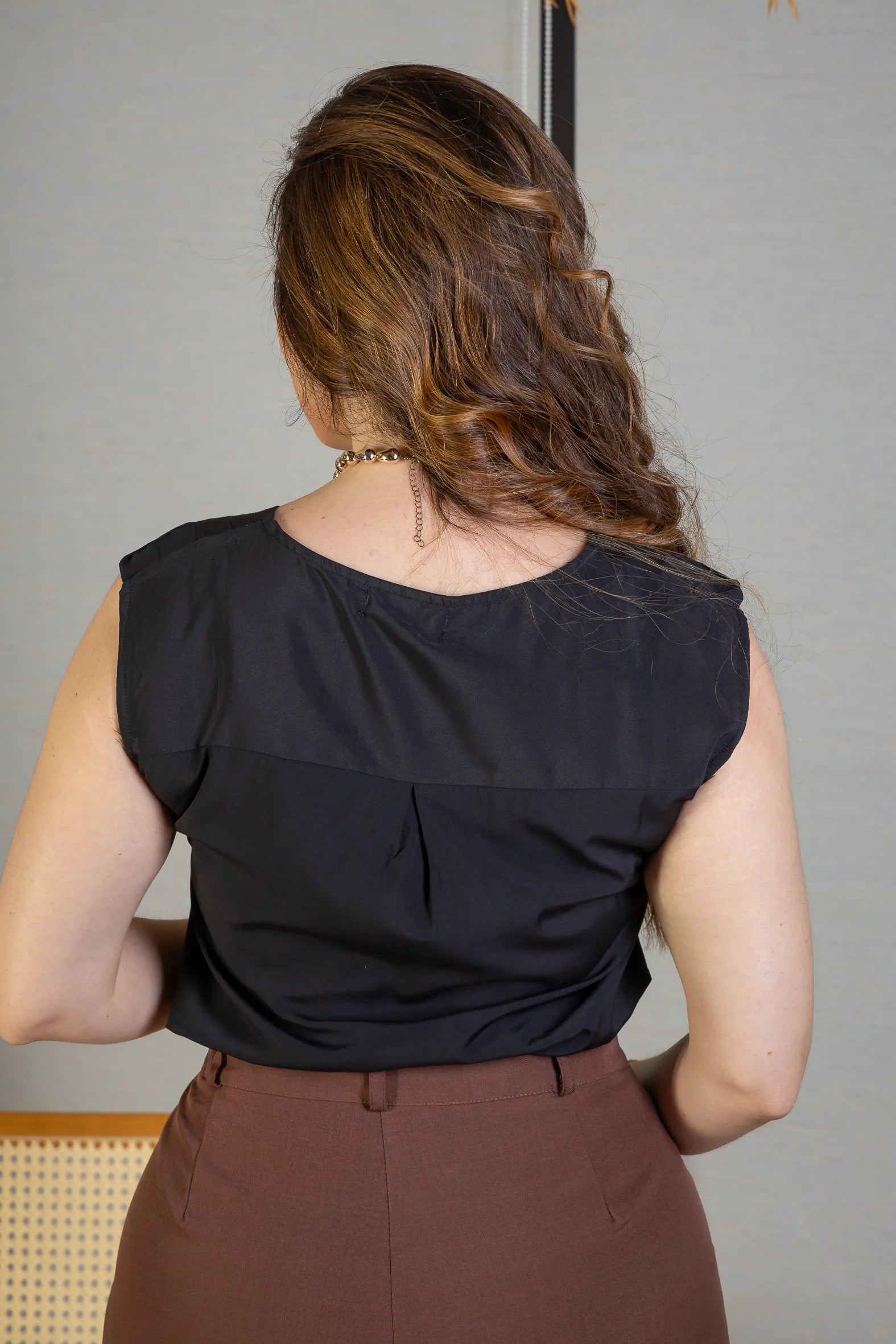 Blusa Decote "V" Franzido Ombros Polivisco Fátima Bernardes Preto