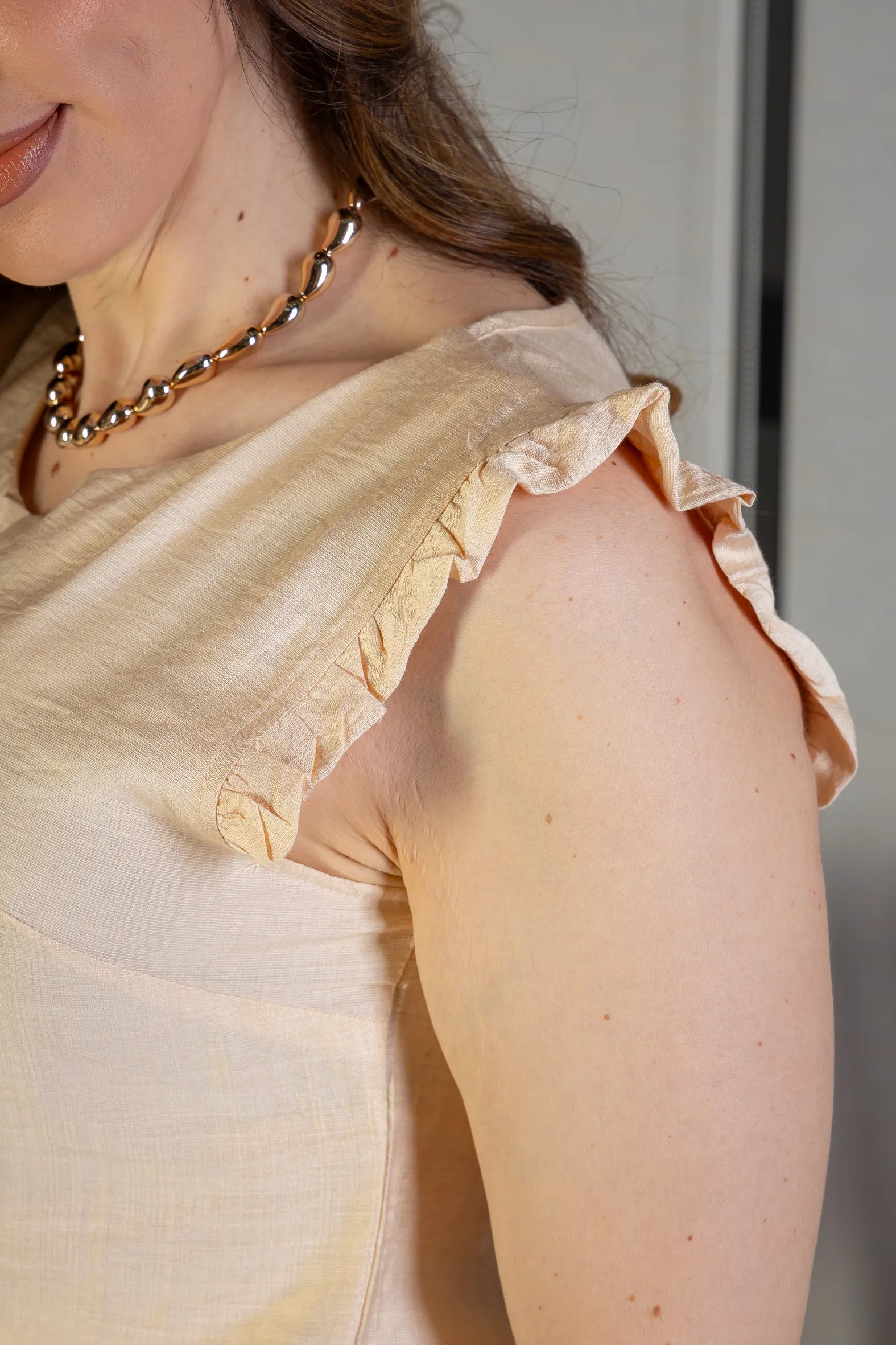 Blusa Regata Detalhe Laços Poli-Linho Sandy Lima Creme