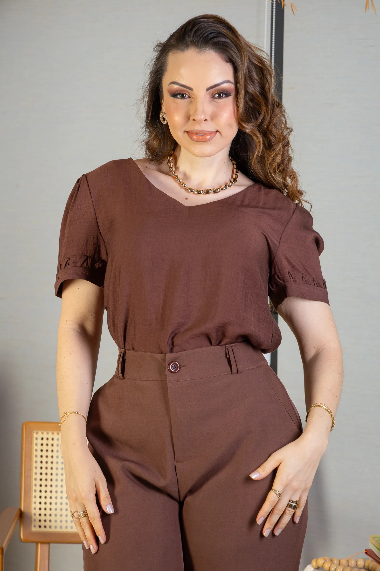 Blusa Manga Curta Decote "V" Visco Nature Gal Costa Marrom